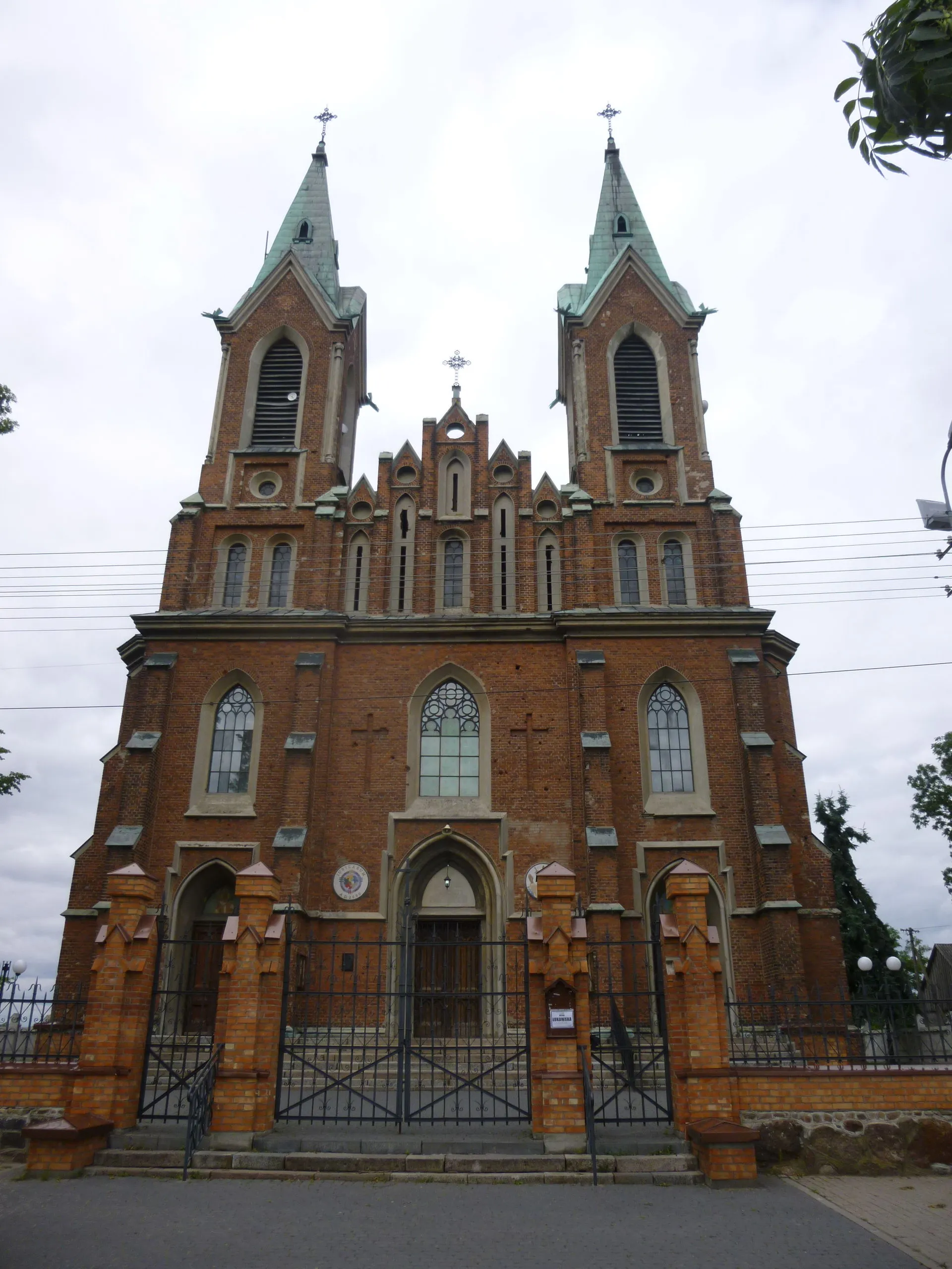 Photo showing: XIX-wieczny neogotycki kościół parafialny w Kompinie
