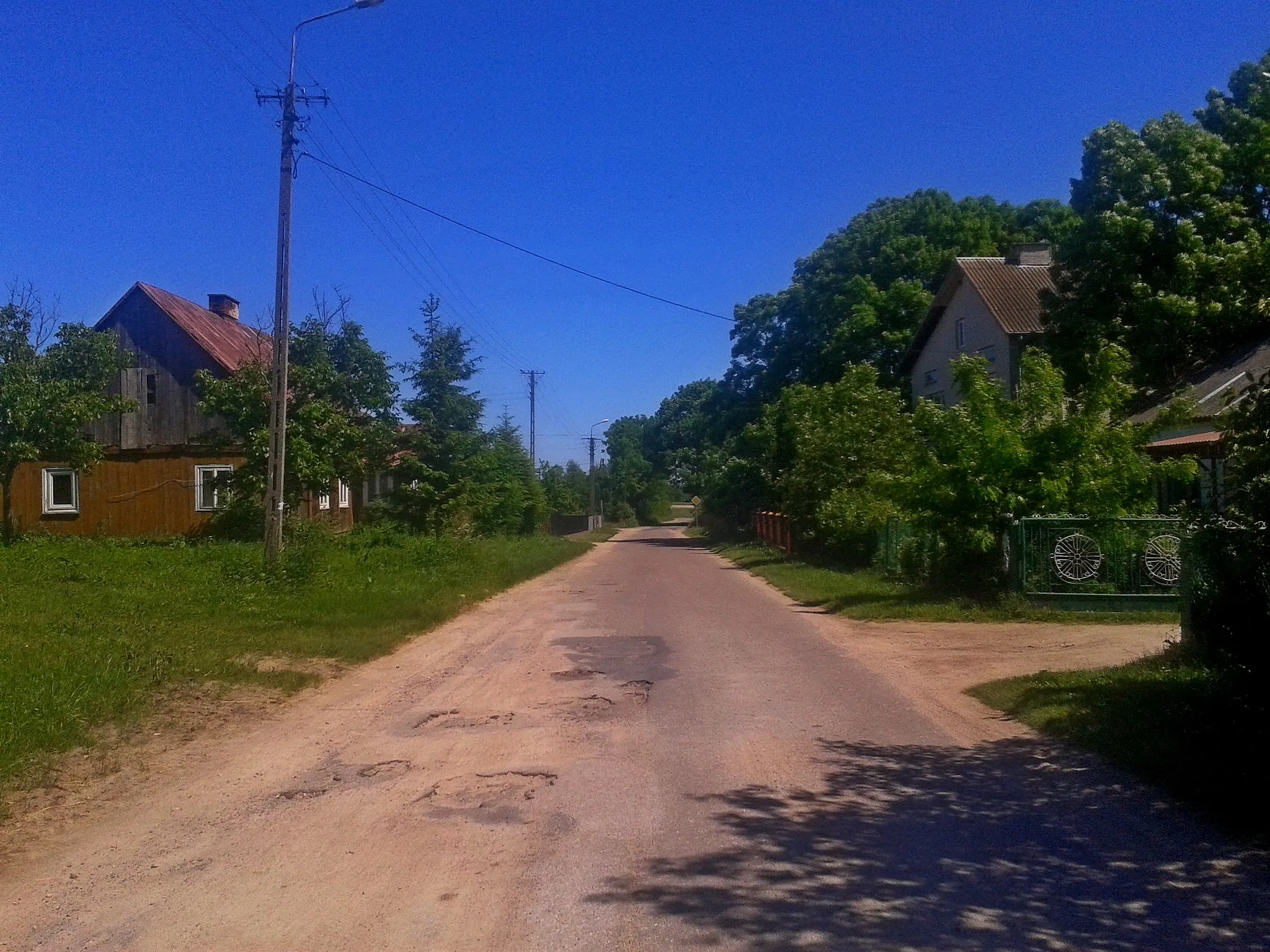 Photo showing: Droga przez wieś Kamianka