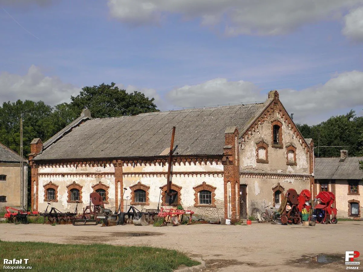 Photo showing: Budynek dawnej wozowni.