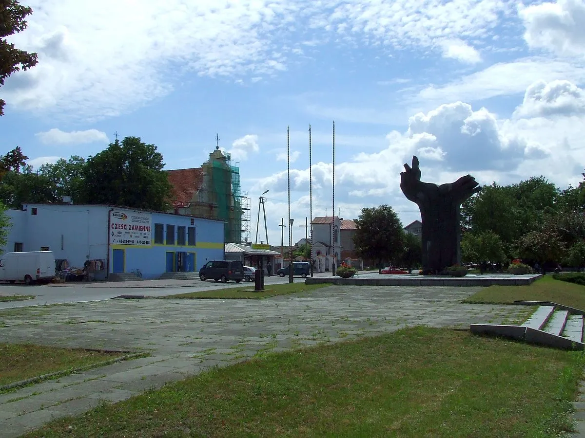 Photo showing: Magnuszew, rynek