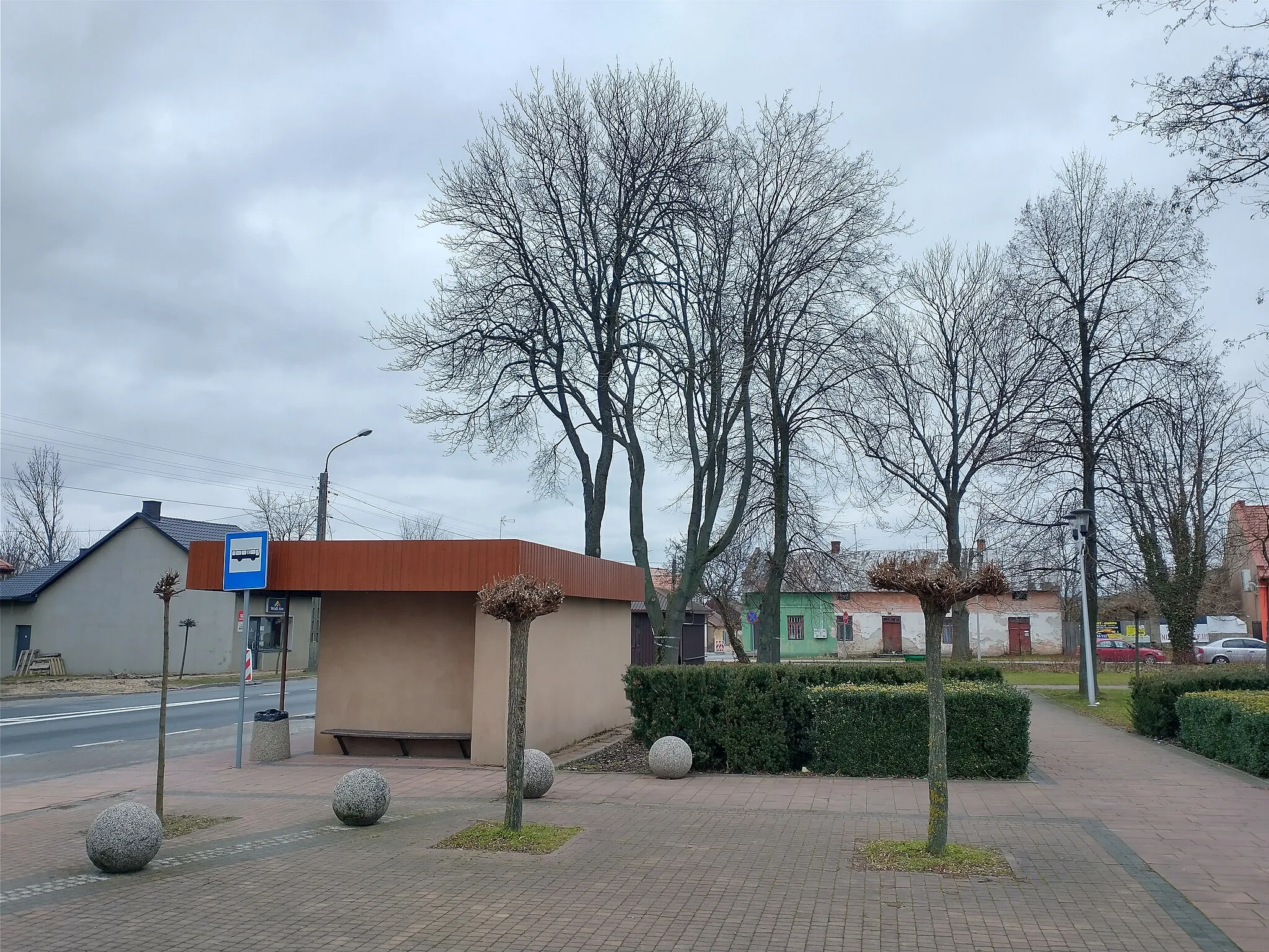 Photo showing: Klwów - rynek.
