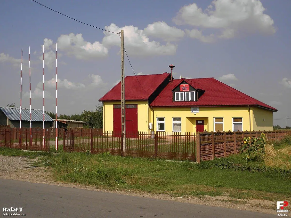 Photo showing: Remiza OSP w Dzierzkówku Starym.