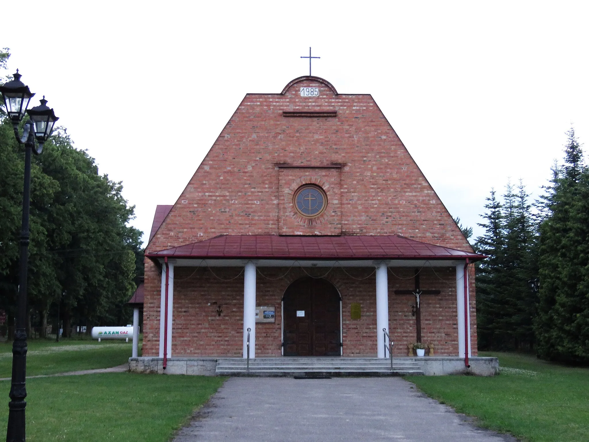 Photo showing: Kościół konparafialny w Repkach