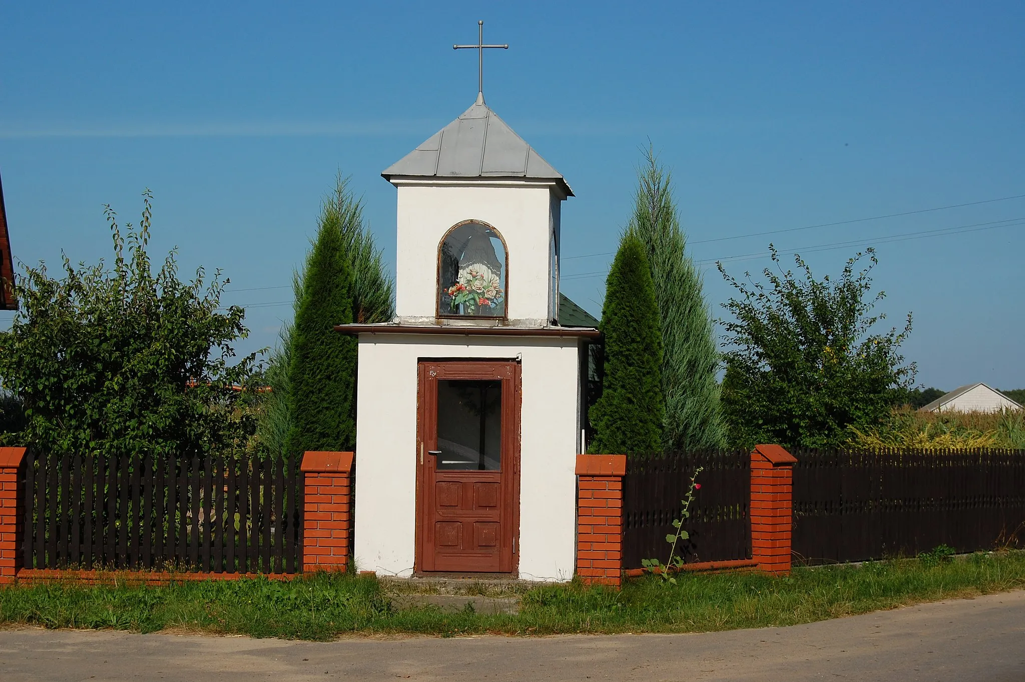 Photo showing: Shrine, Dwornia, Lublin Voivodeship, Poland.