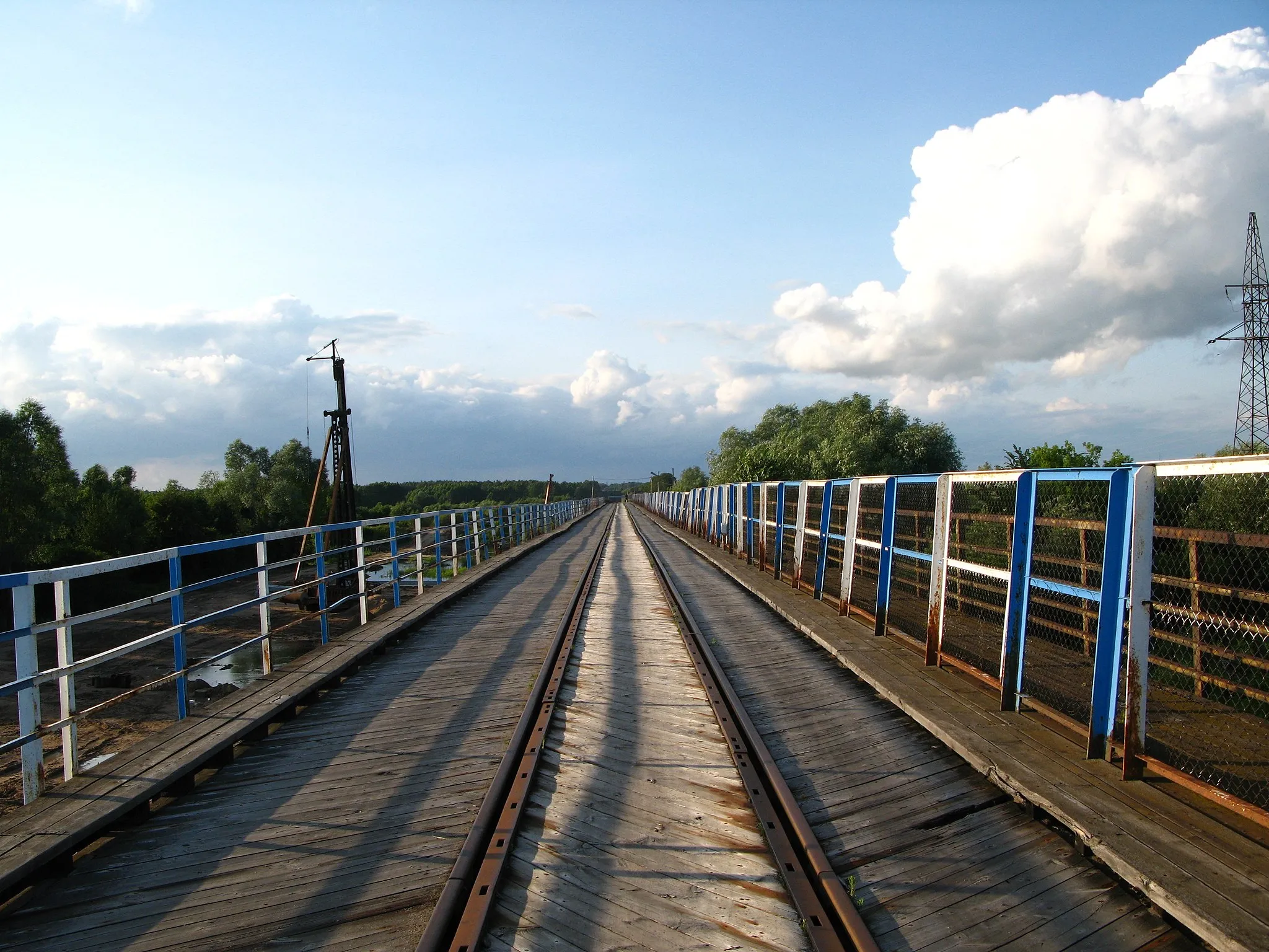 Photo showing: Old bridge over Western Bug near Małkinia Górna, Poland.