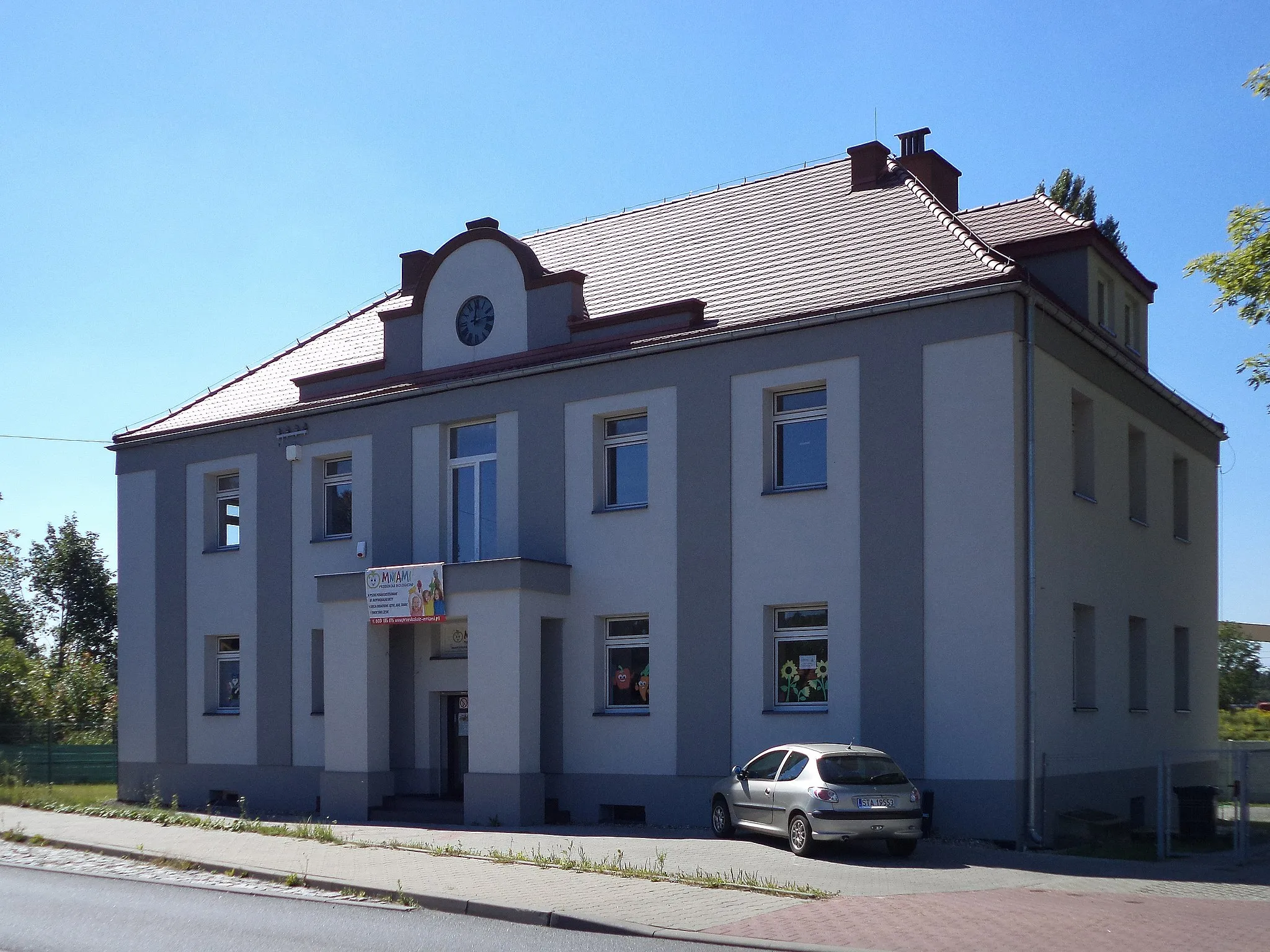 Photo showing: Budynek dawnego Urzędu Miejskiego w Strzybnicy