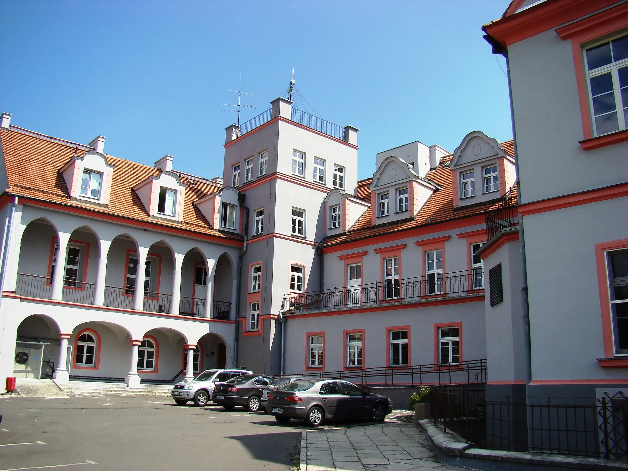 Photo showing: Zamek w Korfantowie, obecnie szpital, od strony zachodniej
Korfantów