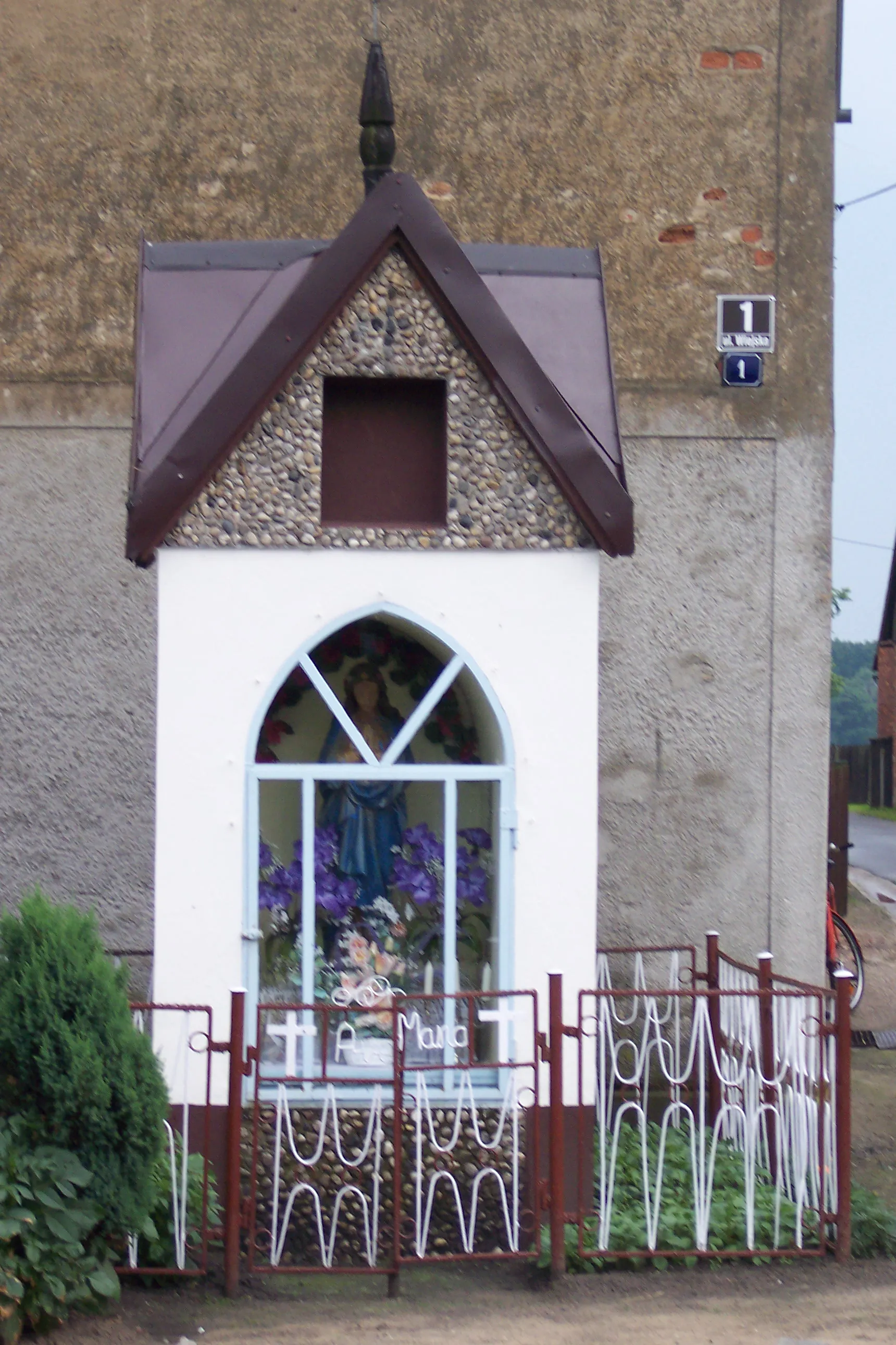 Photo showing: Kaplica przydrożna w Kadłubie Wolnym