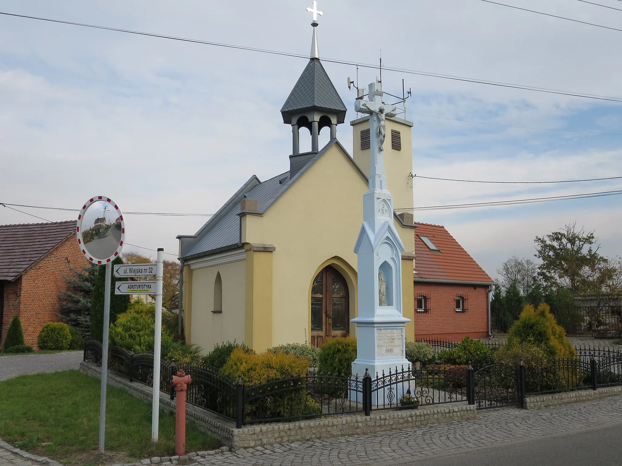 Photo showing: This photo was taken during Wikiexpedition 2016 set up by Wikimedia Polska Association. You can see all photographs in categories Wikiekspedycja Opolska 2016 (Polish part) and Mediagrant III:Wikiexpedice Slezsko (Czech part).