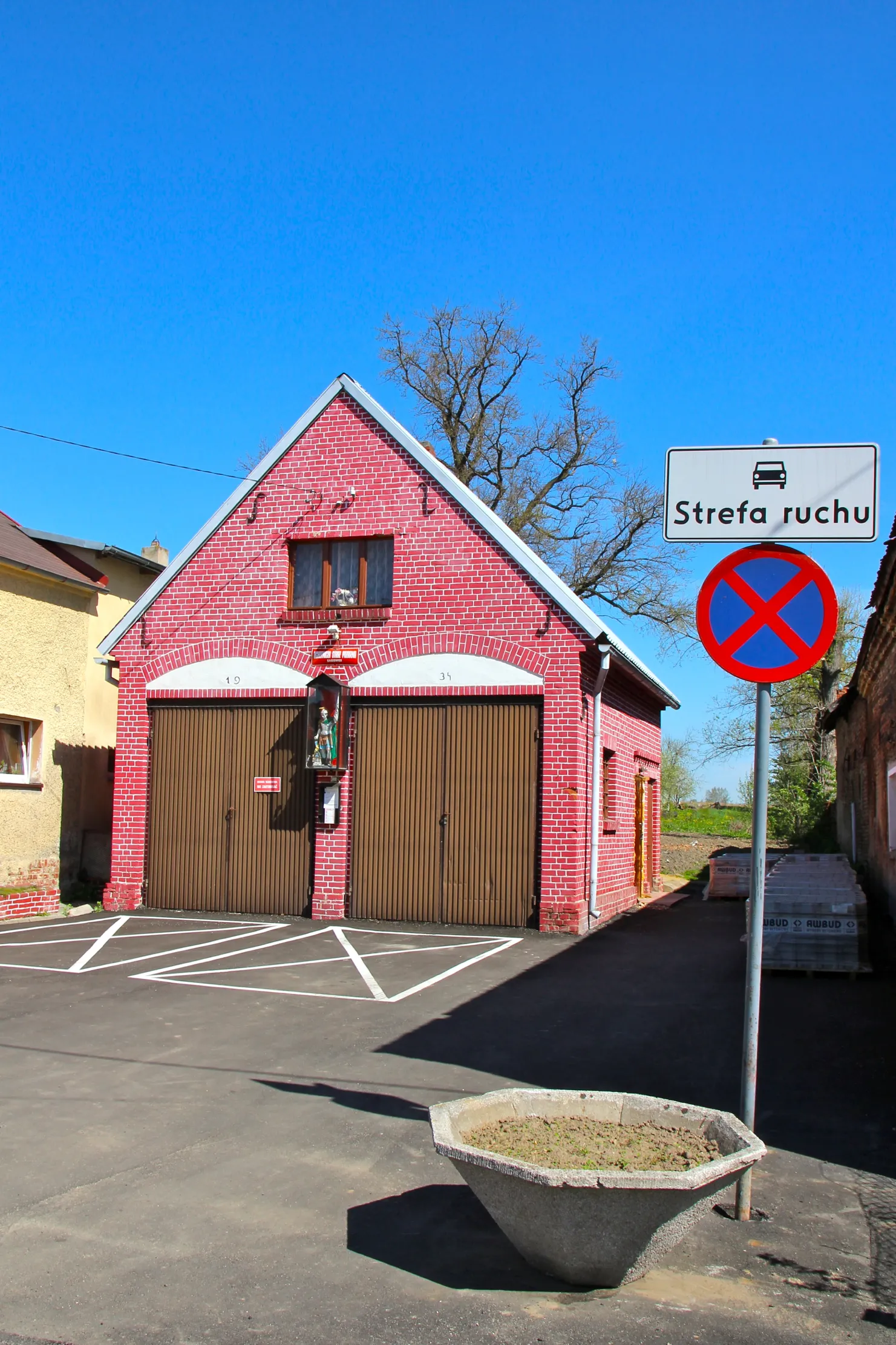 Photo showing: Gadzowice - wieś w Polsce położona w województwie opolskim, w powiecie głubczyckim, w gminie Głubczyce.