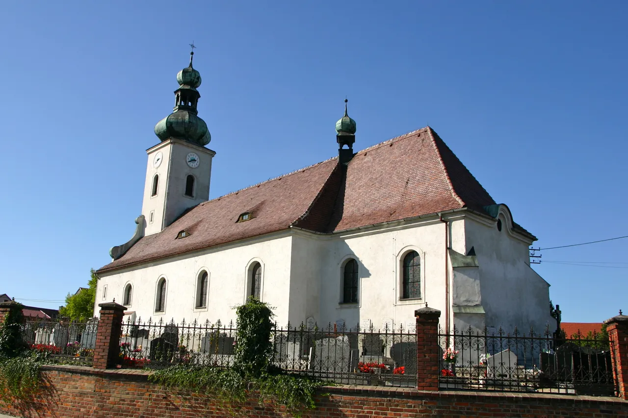 Photo showing: Biedrzychowice – wieś w Polsce położona w województwie opolskim, w powiecie prudnickim, w gminie Głogówek.