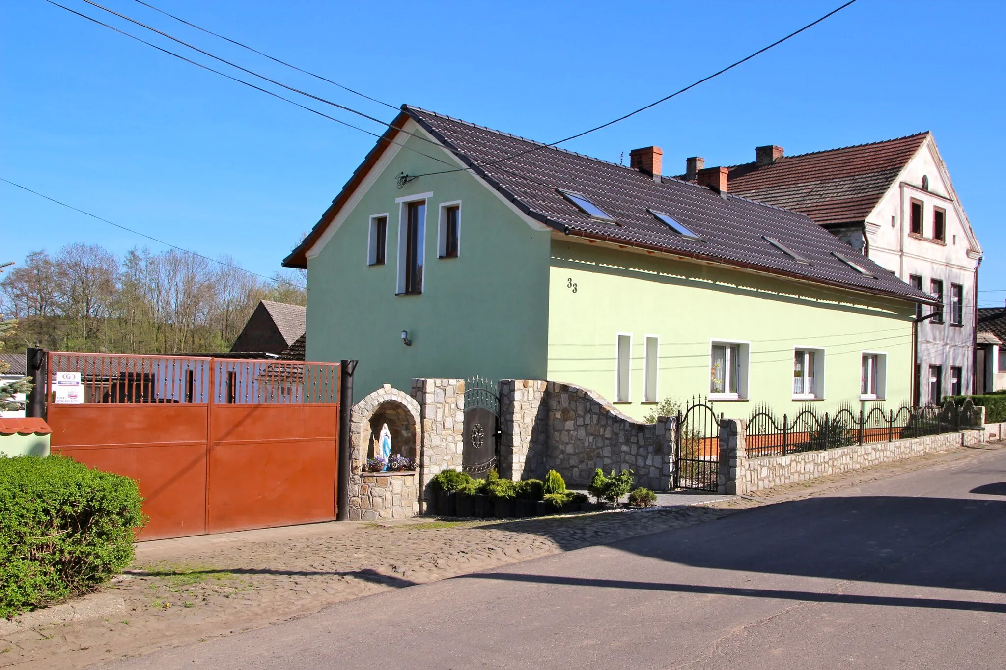 Photo showing: Kazimierz – wieś w Polsce położona w województwie opolskim, w powiecie prudnickim, w gminie Głogówek.