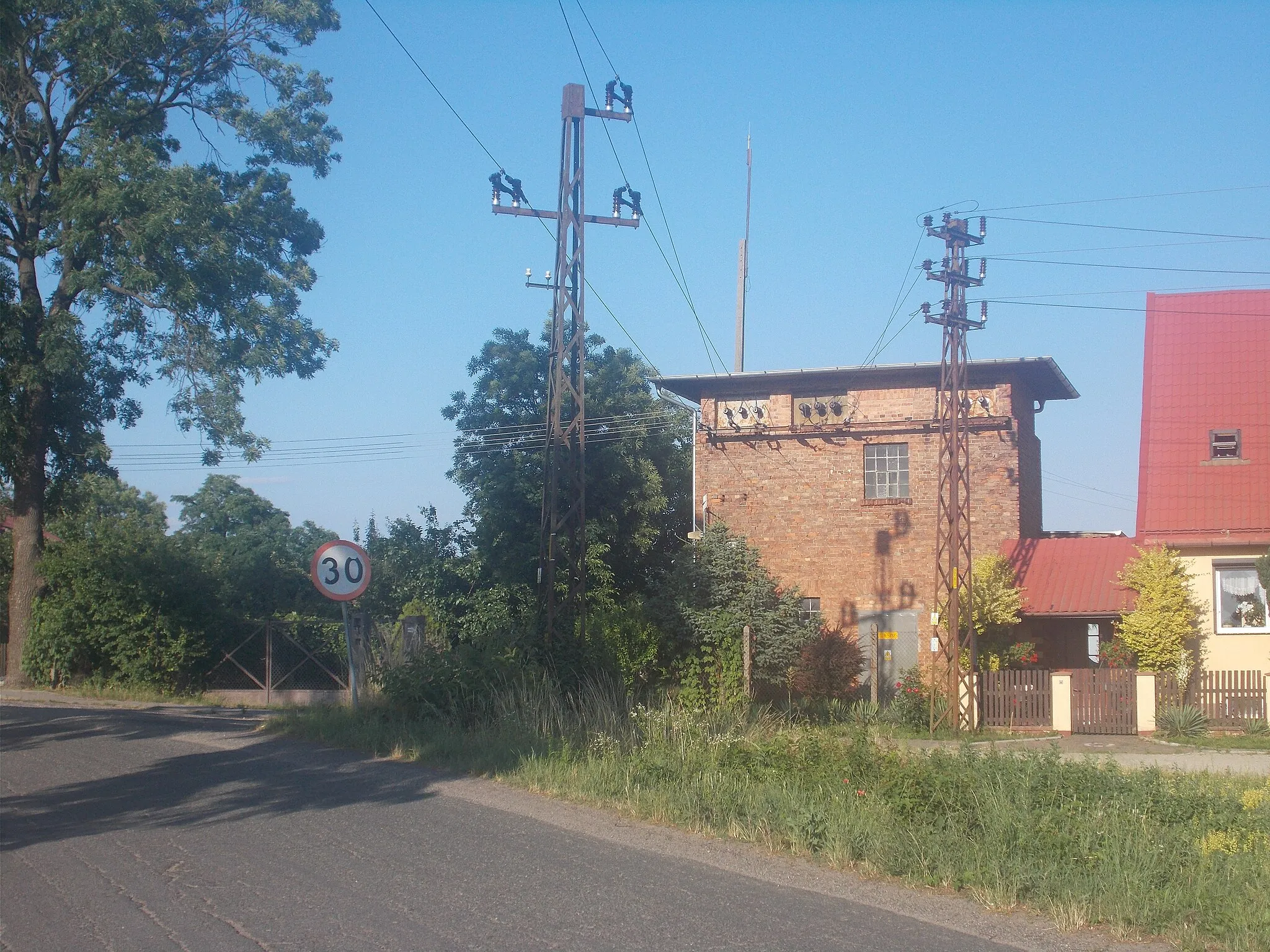 Photo showing: Old substation from 1910 - 1925, still in serivce