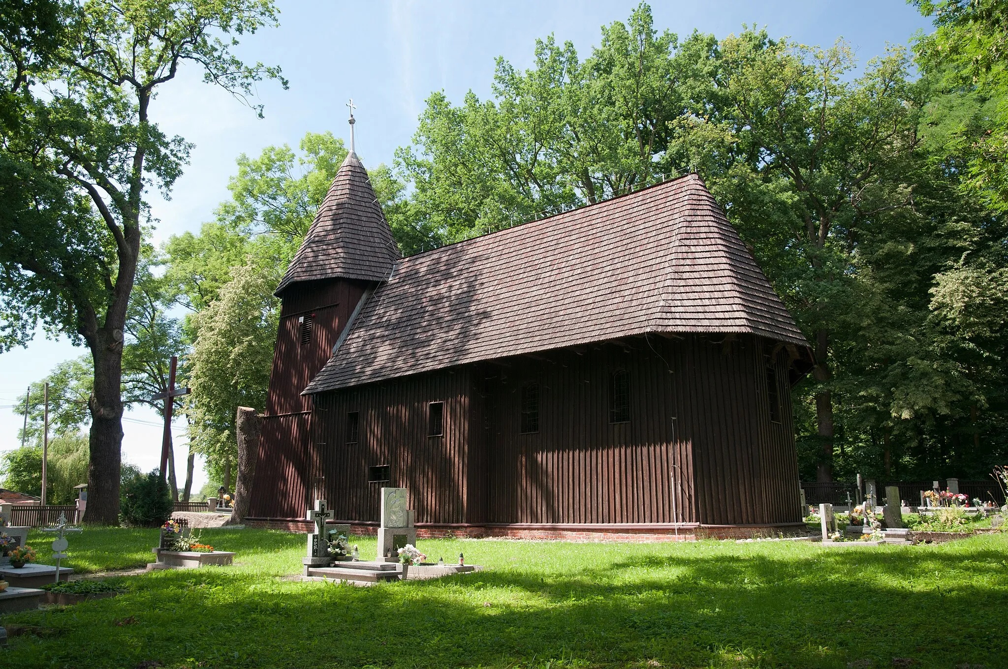 Photo showing: Jakubowice - dawny kościół ewangelicki, obecnie rzyskokatolicki p.w. MB Królowej Polski, drewn., XVII (zabytek nr 61/33 z 28.11.1953)