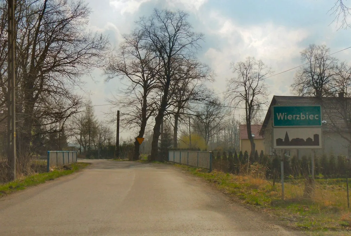 Photo showing: Wjazd do Wierzbca od strony Szybowic