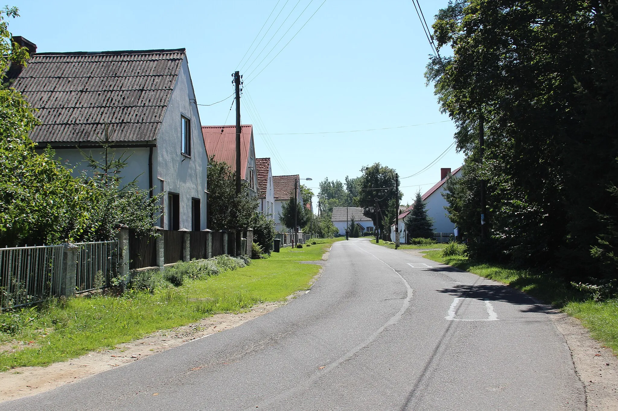 Photo showing: Szadurczyce - wieś w Polsce w województwie opolskim, w powiecie nyskim w gminie Łambinowice.