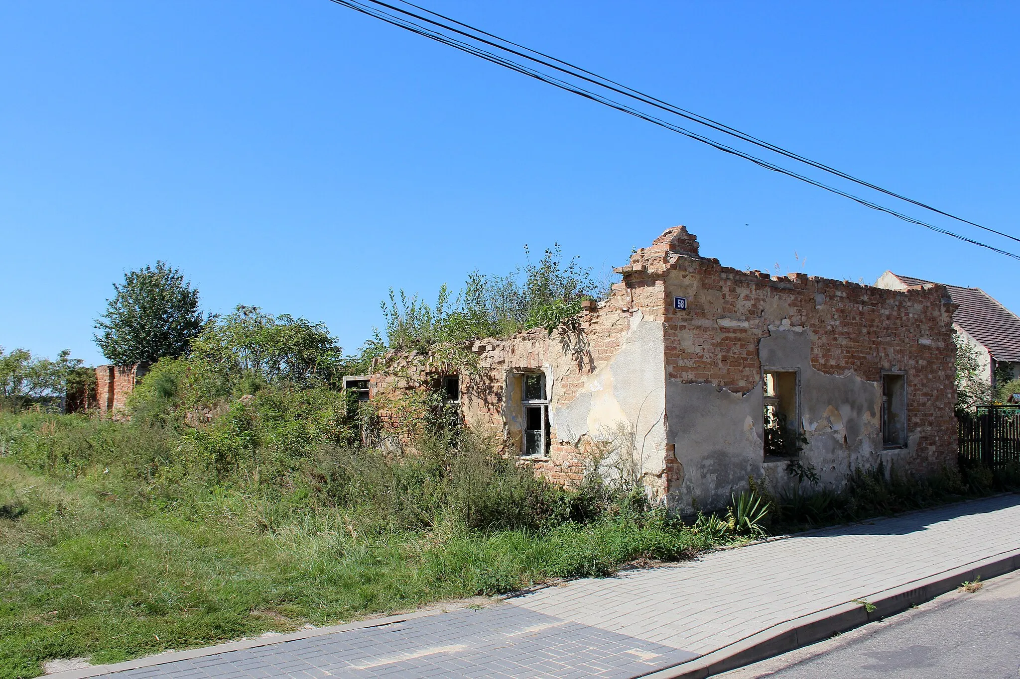 Photo showing: Sowin - wieś w Polsce w województwie opolskim, w powiecie nyskim w gminie Łambinowice.