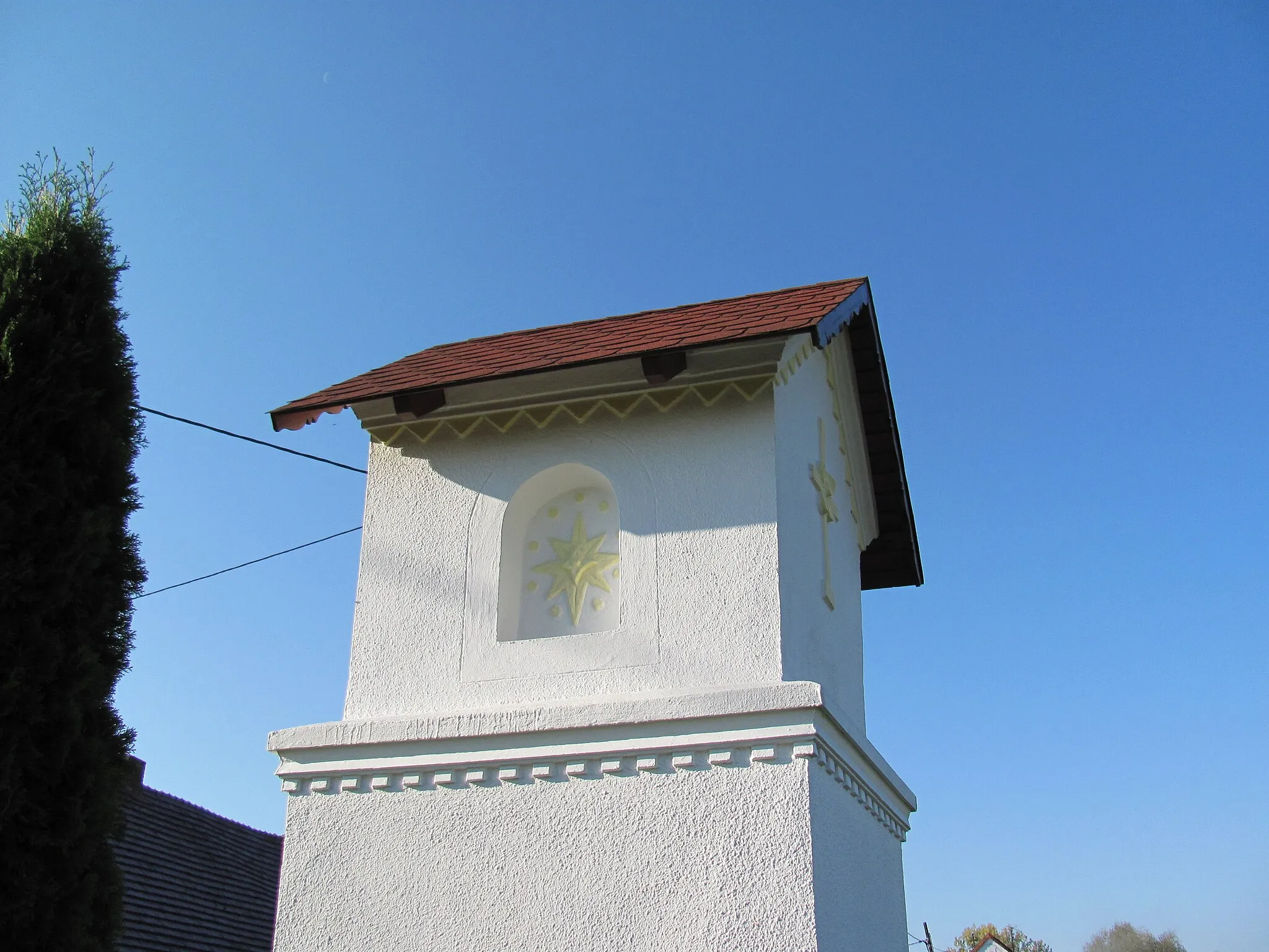 Photo showing: John of Nepomuk shrine in Wierzchy