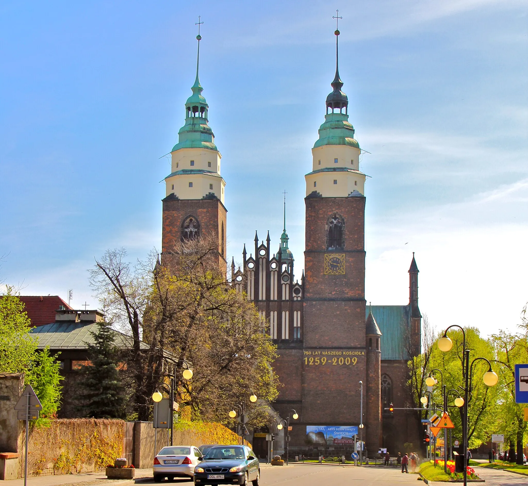 Photo showing: Kościół pw. Narodzenia NMP w Głubczycach - miasto w Polsce położona w województwie opolskim, w powiecie głubczyckim.