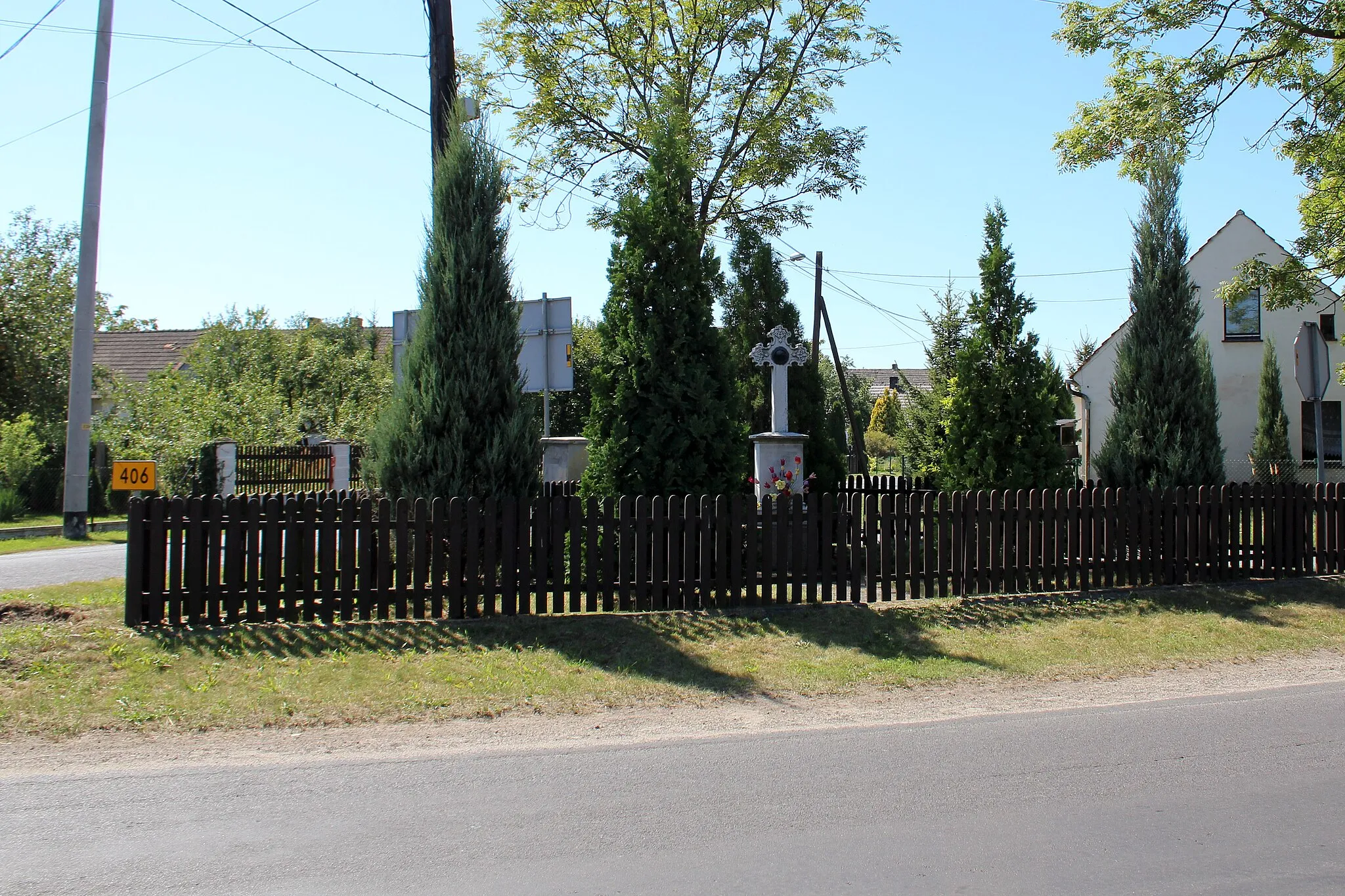 Photo showing: Wierzbie - wieś w Polsce w województwie opolskim, w powiecie nyskim w gminie Łambinowice.