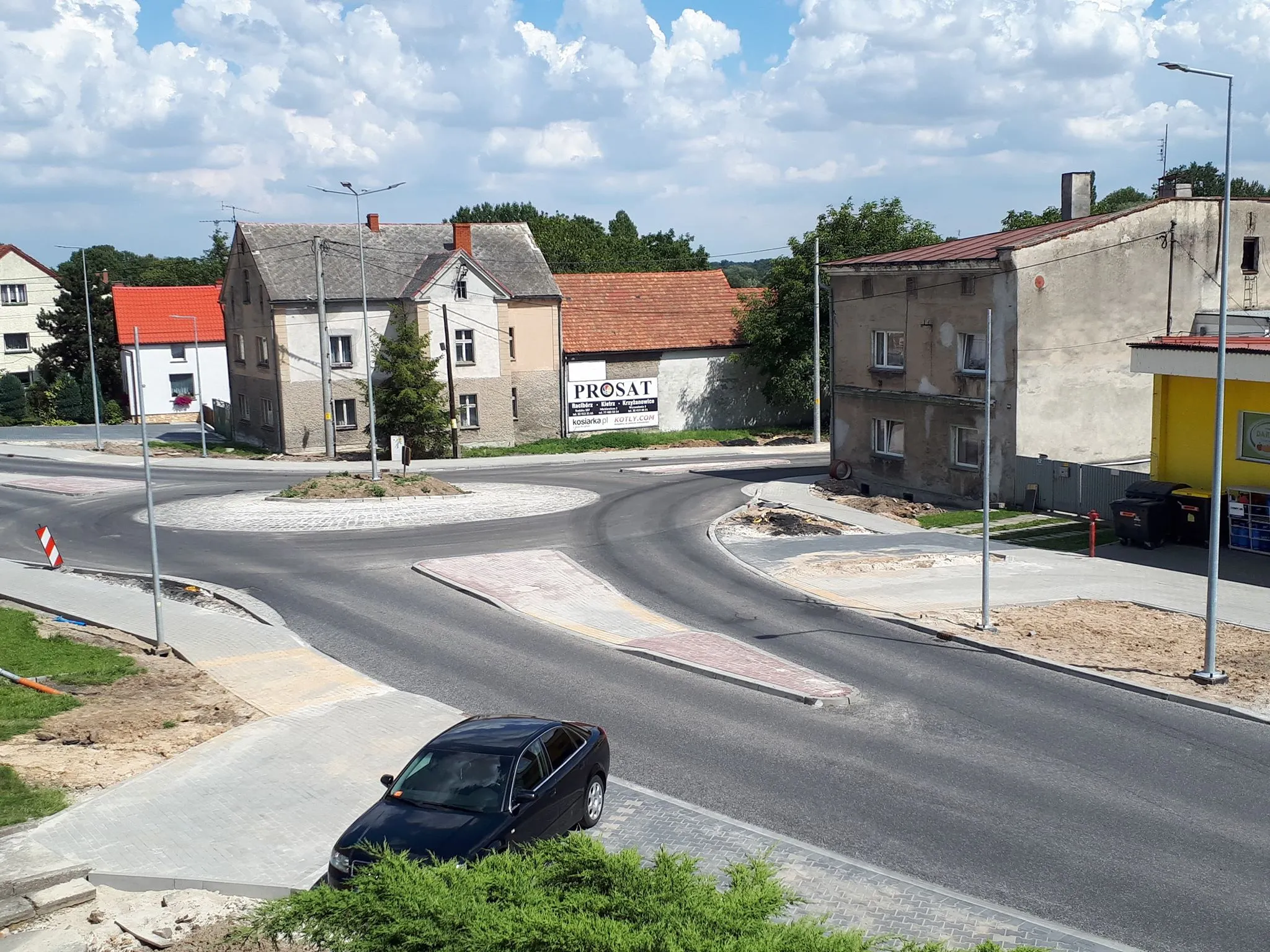 Photo showing: Widok na centrum wsi z kościoła parafialnego.