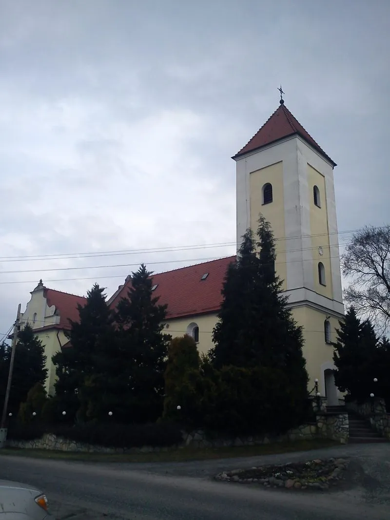 Photo showing: kościół par. p.w. św. Mikołaja, XVI, 1729 w Grabinie