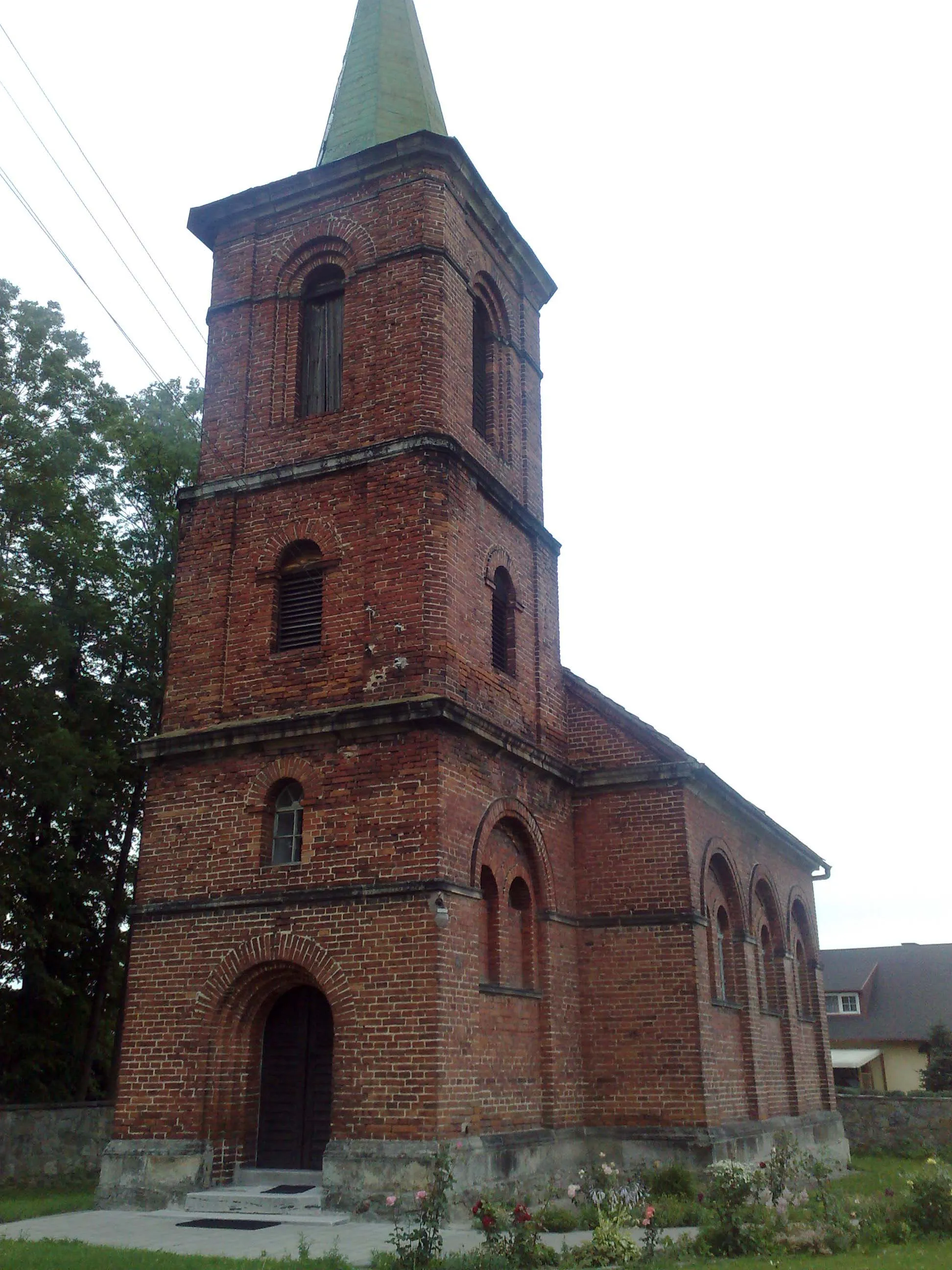 Photo showing: Buków - rzymskokatolicki kościół filialny pw. Podwyższenia Krzyża Świętego (foto kpt. Tomek Nysa 2012)