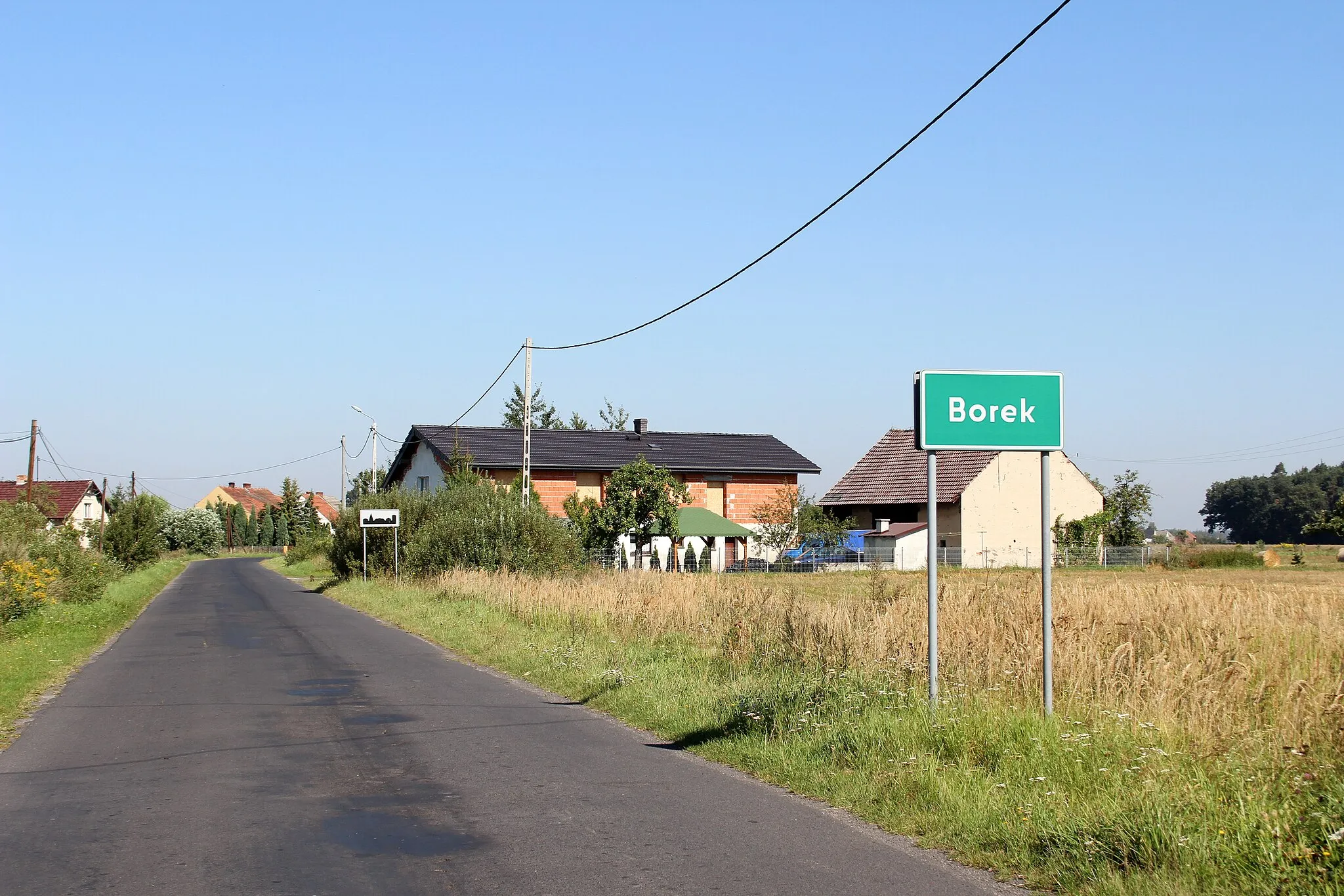 Photo showing: Borek - wieś w Polsce w województwie opolskim, w powiecie nyskim w gminie Korfantów.