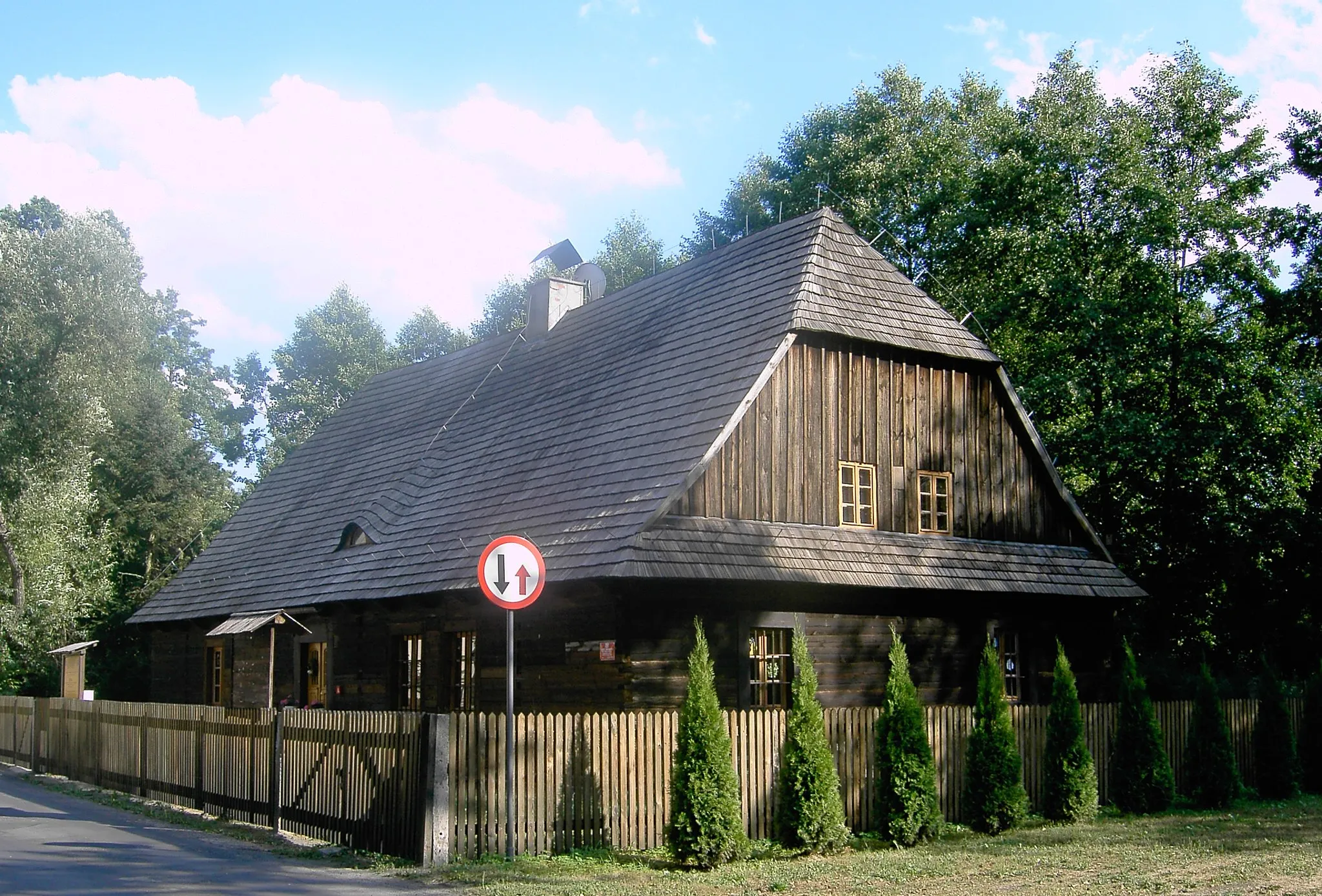 Photo showing: Hölzerne Hütte in Kielcza