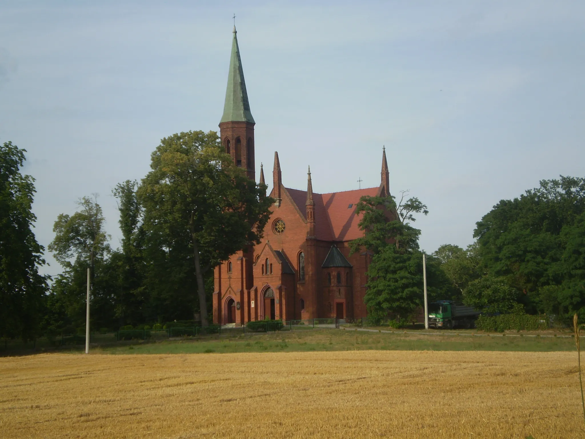 Photo showing: Kościół pw. Narodzenia Najświętszej Maryi Panny w Szymonkowie.