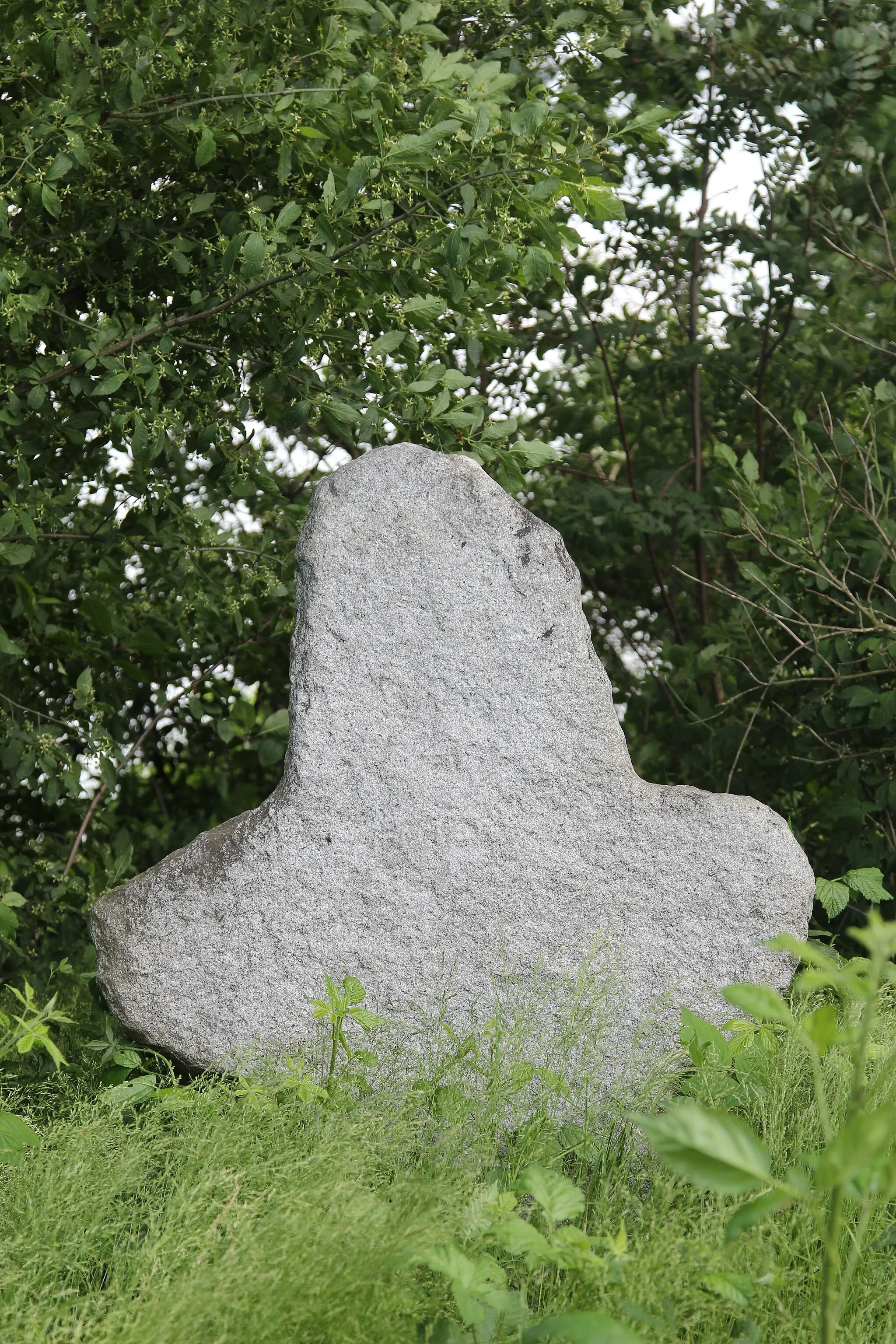 Photo showing: Stone cross in Mikołajowa.