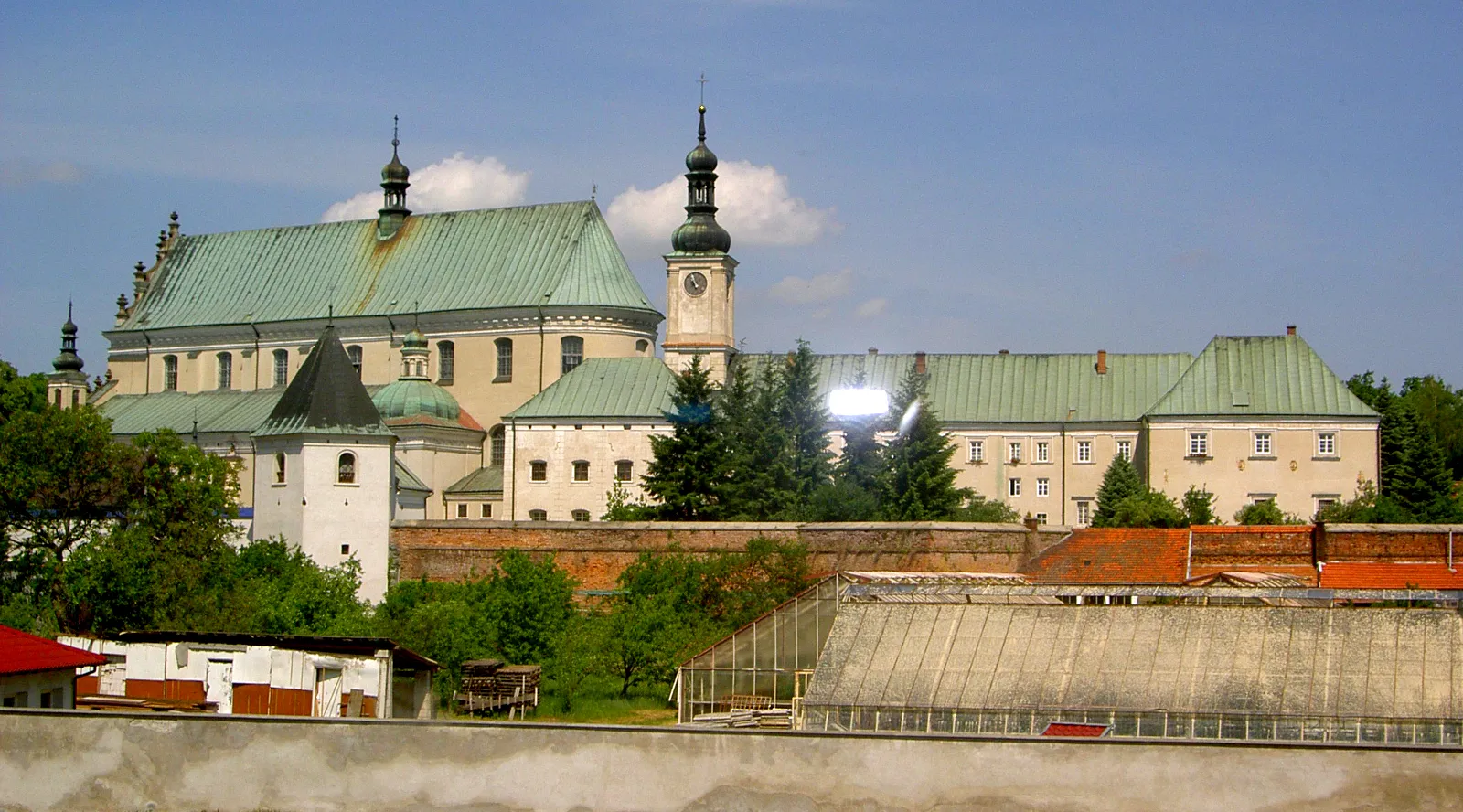 Photo showing: Leżajsk, Poland • Kościół i klasztor o.o. Bernardynów • Basilica and Bernardine Convent