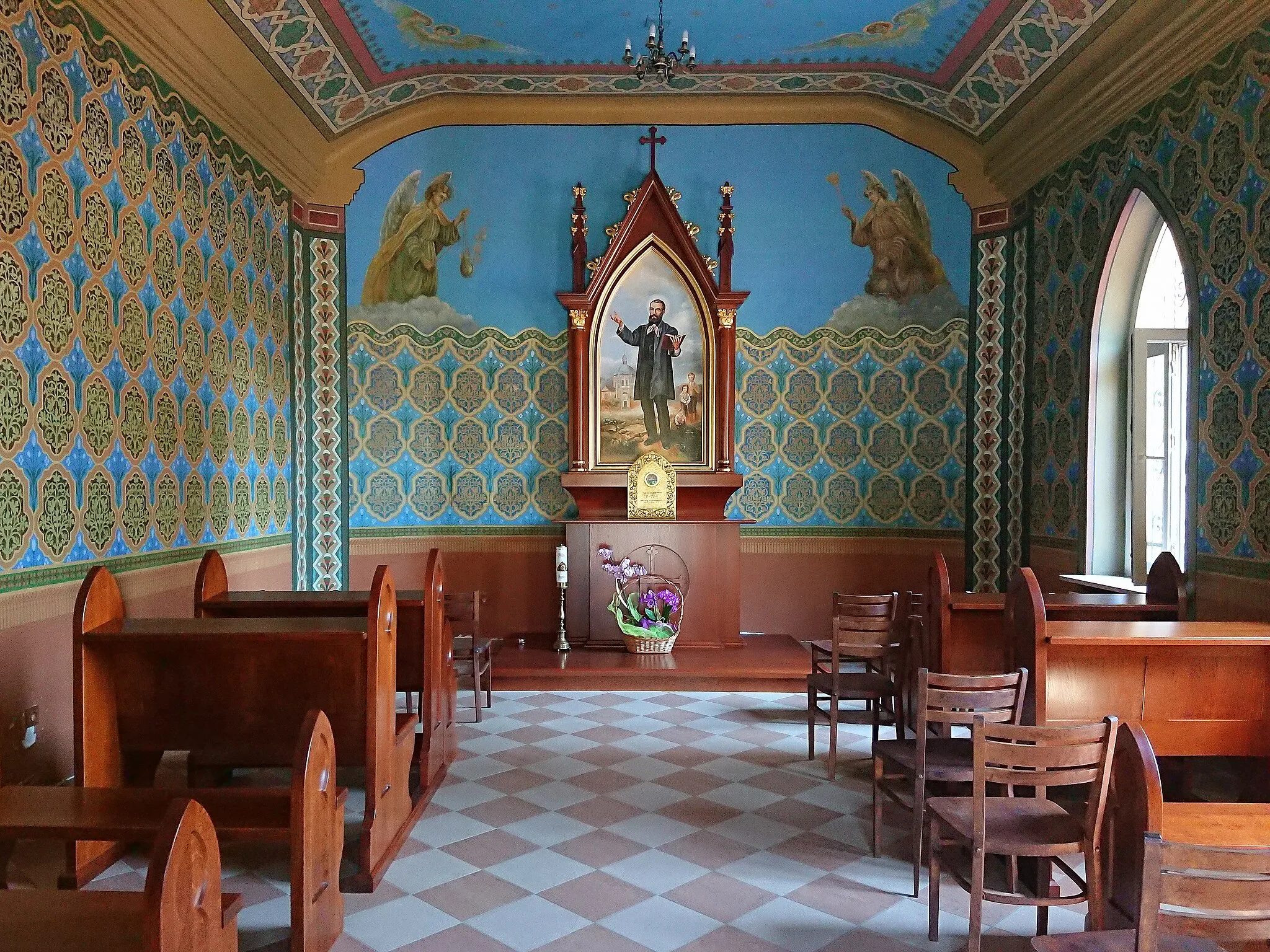 Photo showing: Wnętrze kaplicy bł. Edmunda Bojanowskiego w Dębicy