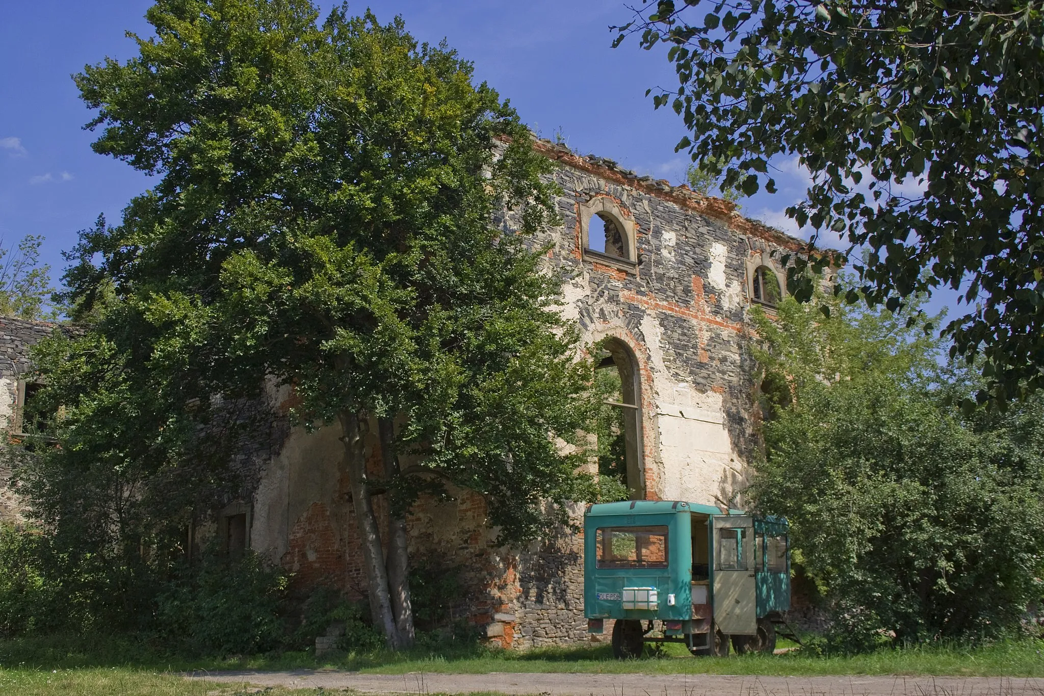 Photo showing: Ruiny Grangii Cysterskiej w Winnicy