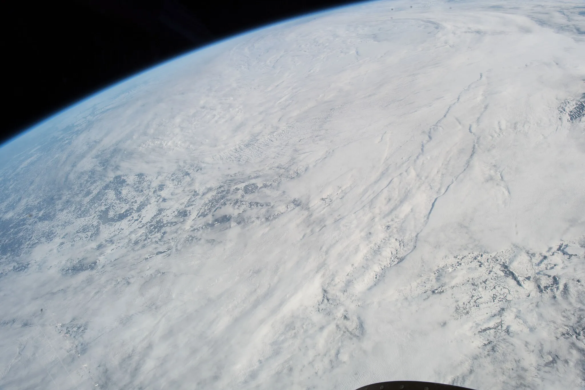 Photo showing: View of Earth taken during ISS Expedition 54.