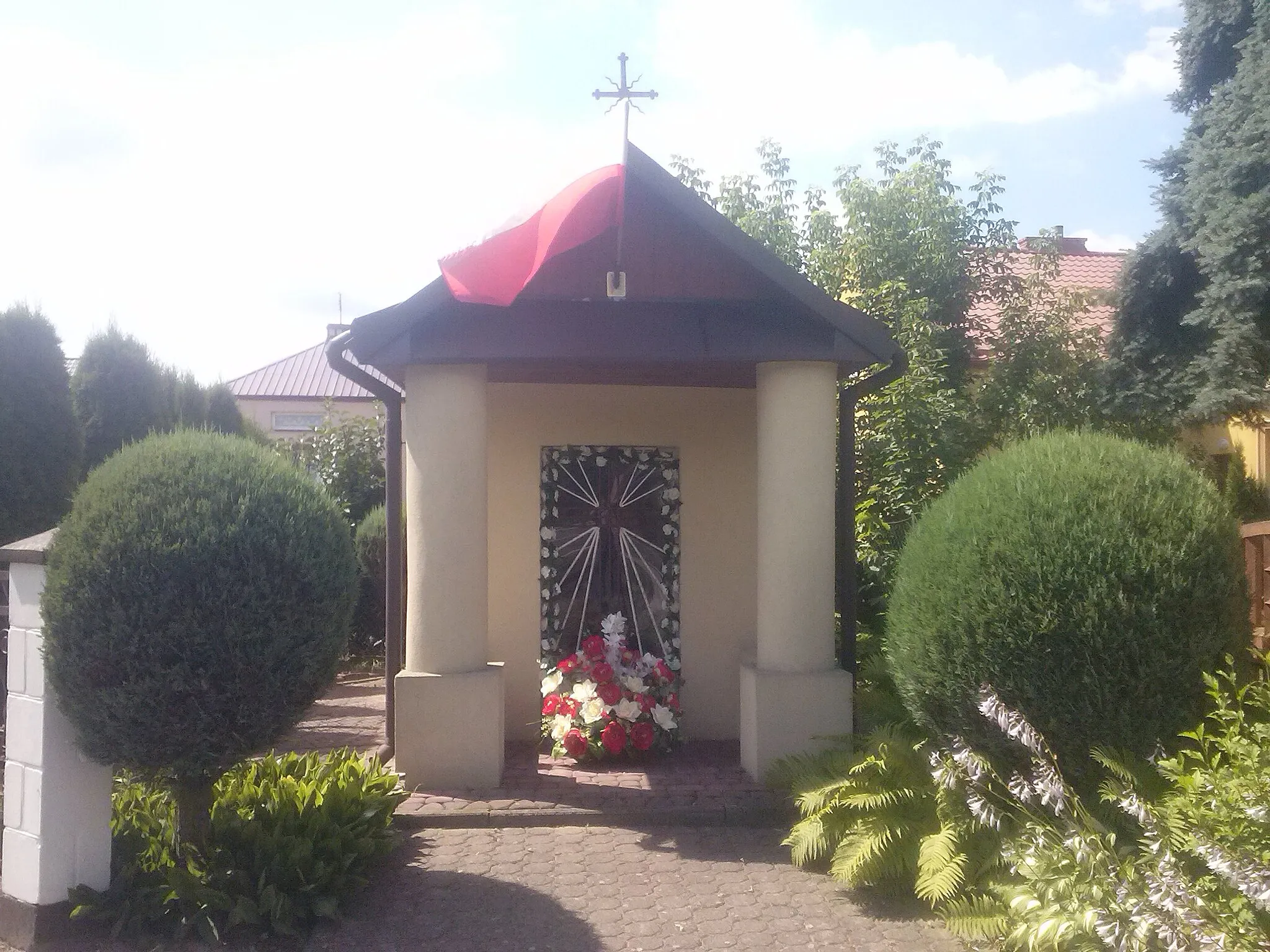 Photo showing: Kapliczka Matki Bożej w Wierzawicach