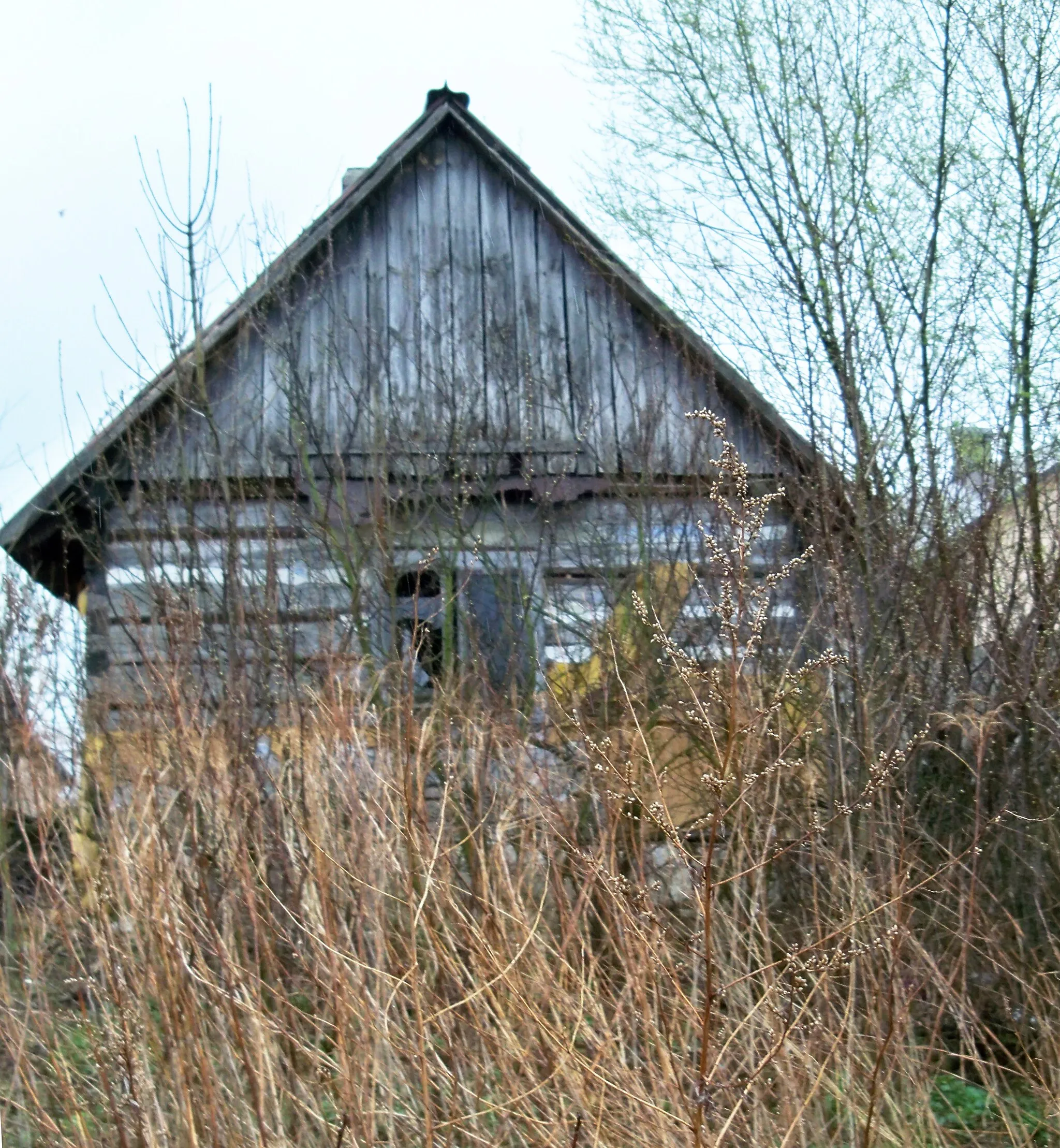 Photo showing: Porzucona chałupa w Trzebosi