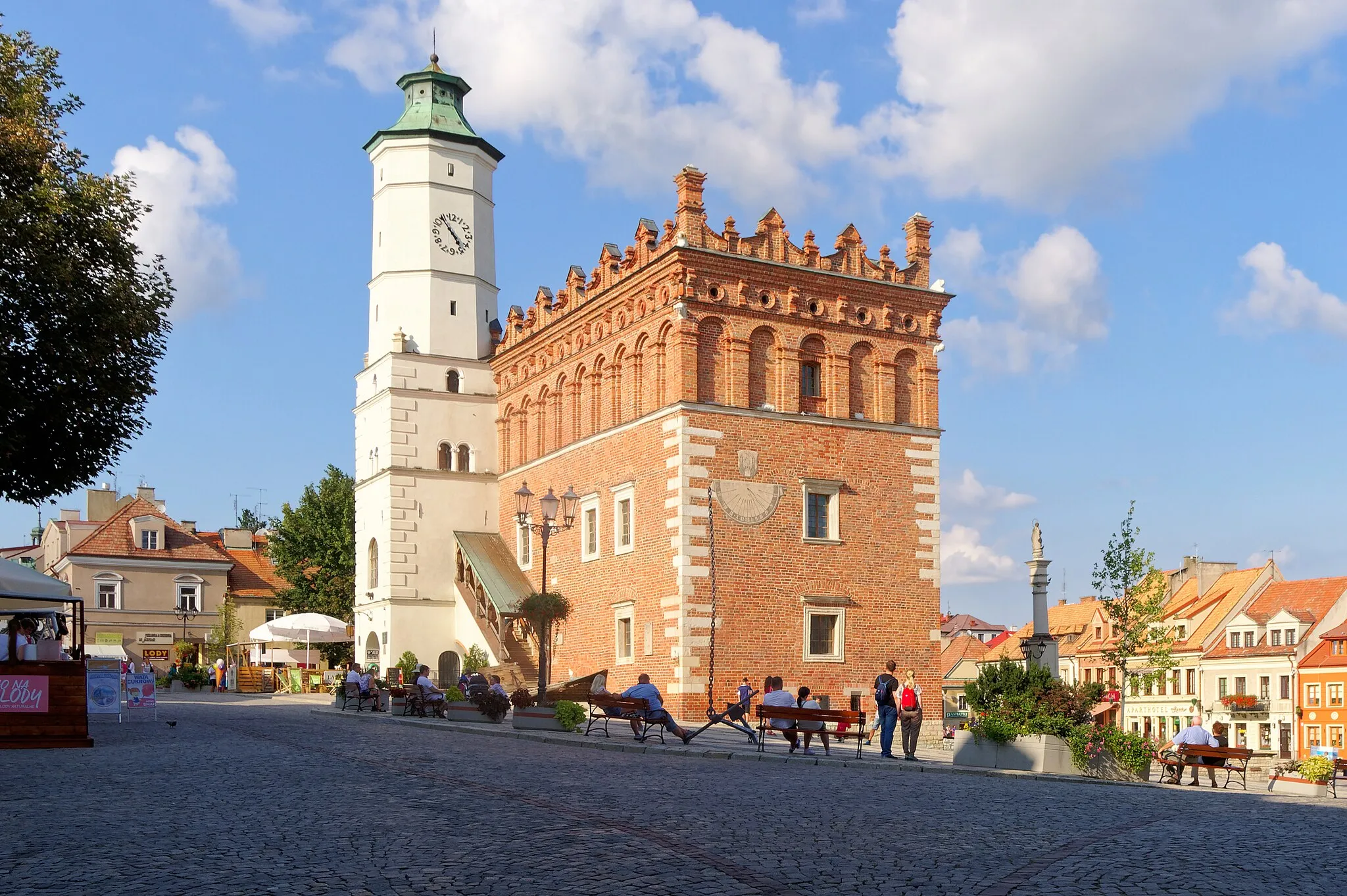 Photo showing: Sandomierz Town hall
