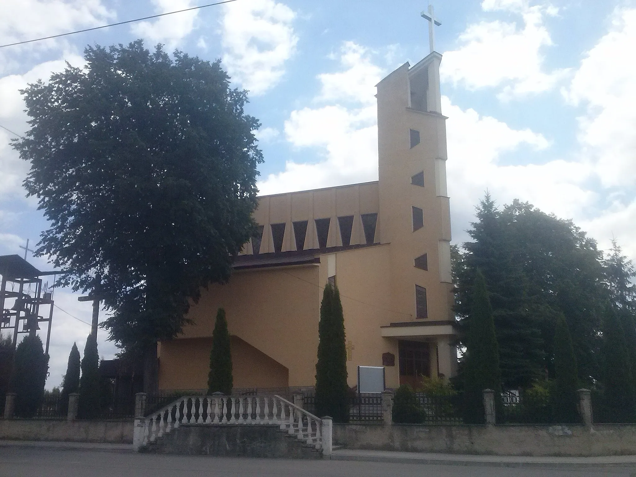 Photo showing: Kościół parafialny pw. św. Karola Boromeusza w Piskorowicach