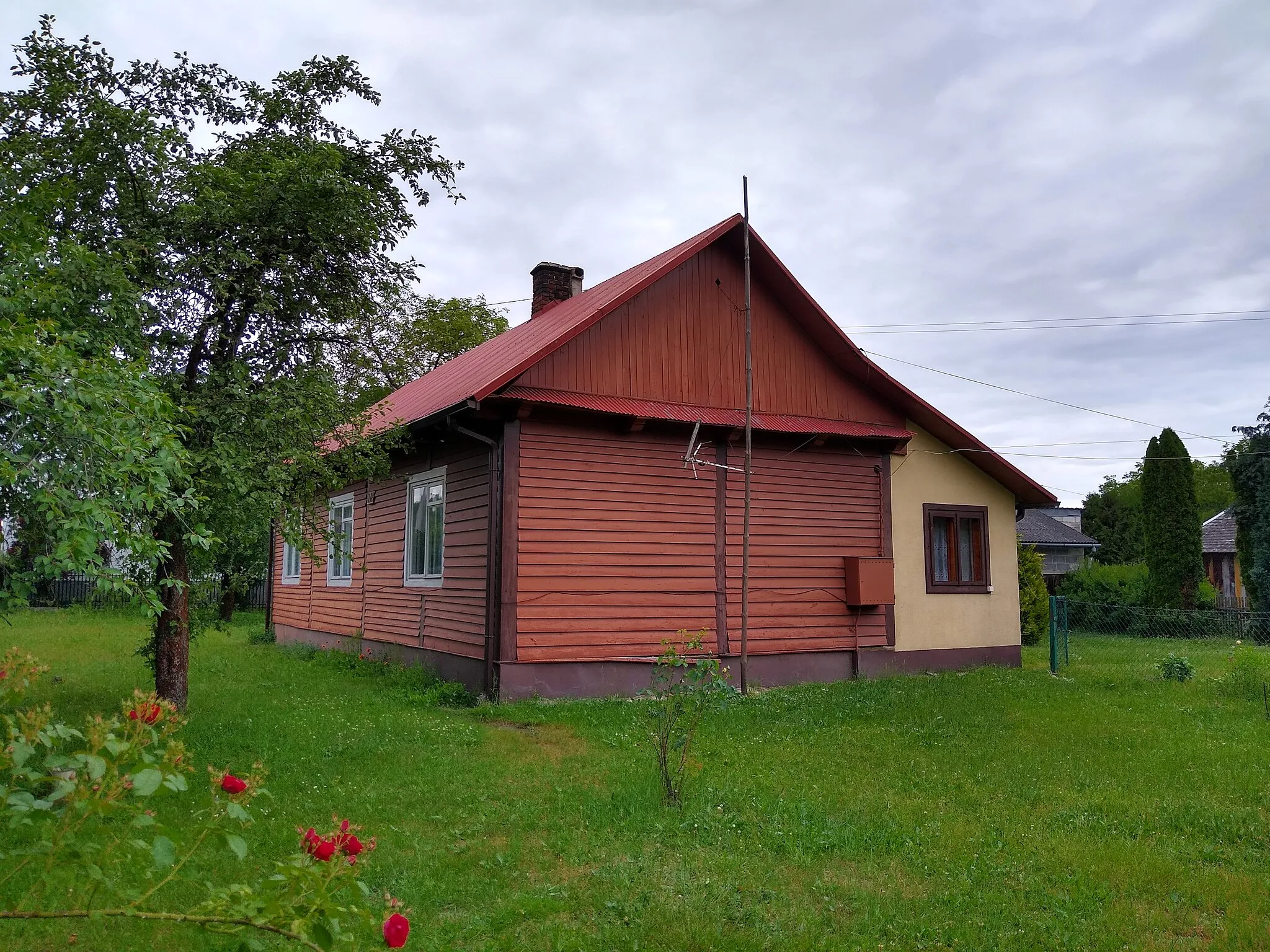 Photo showing: Niwiska (drewniany dom nr 118)