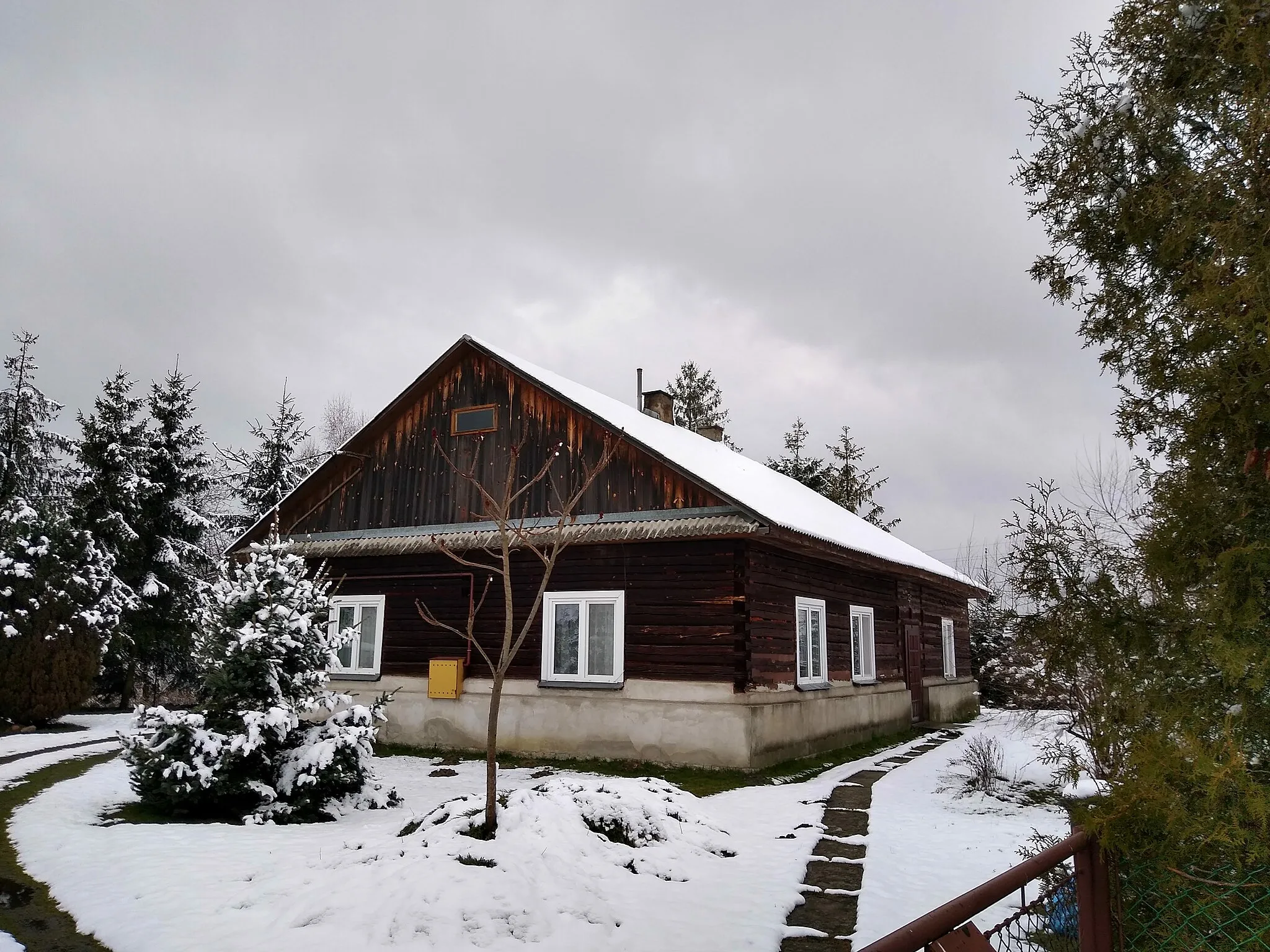 Photo showing: Dawna szkoła w Hucisku