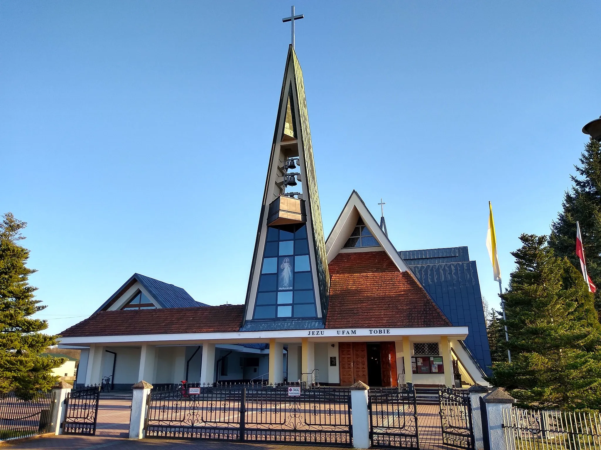 Photo showing: Kościół Miłosierdzia Bożego w Domatkowie
