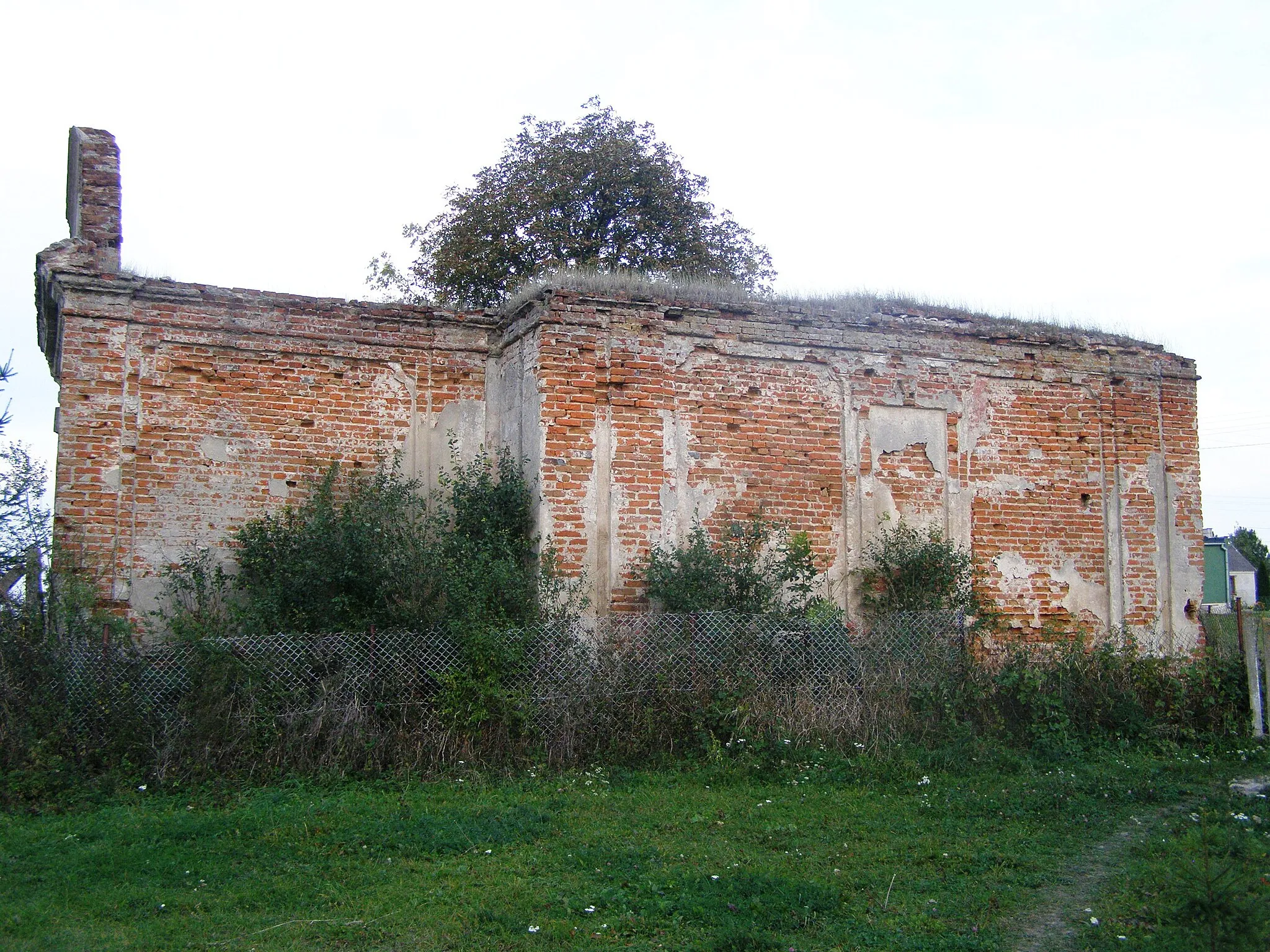 Photo showing: Chodywańce - kordegarda pałacowa (zabytek nr rejestr. A/145 z 8.11.1976.)