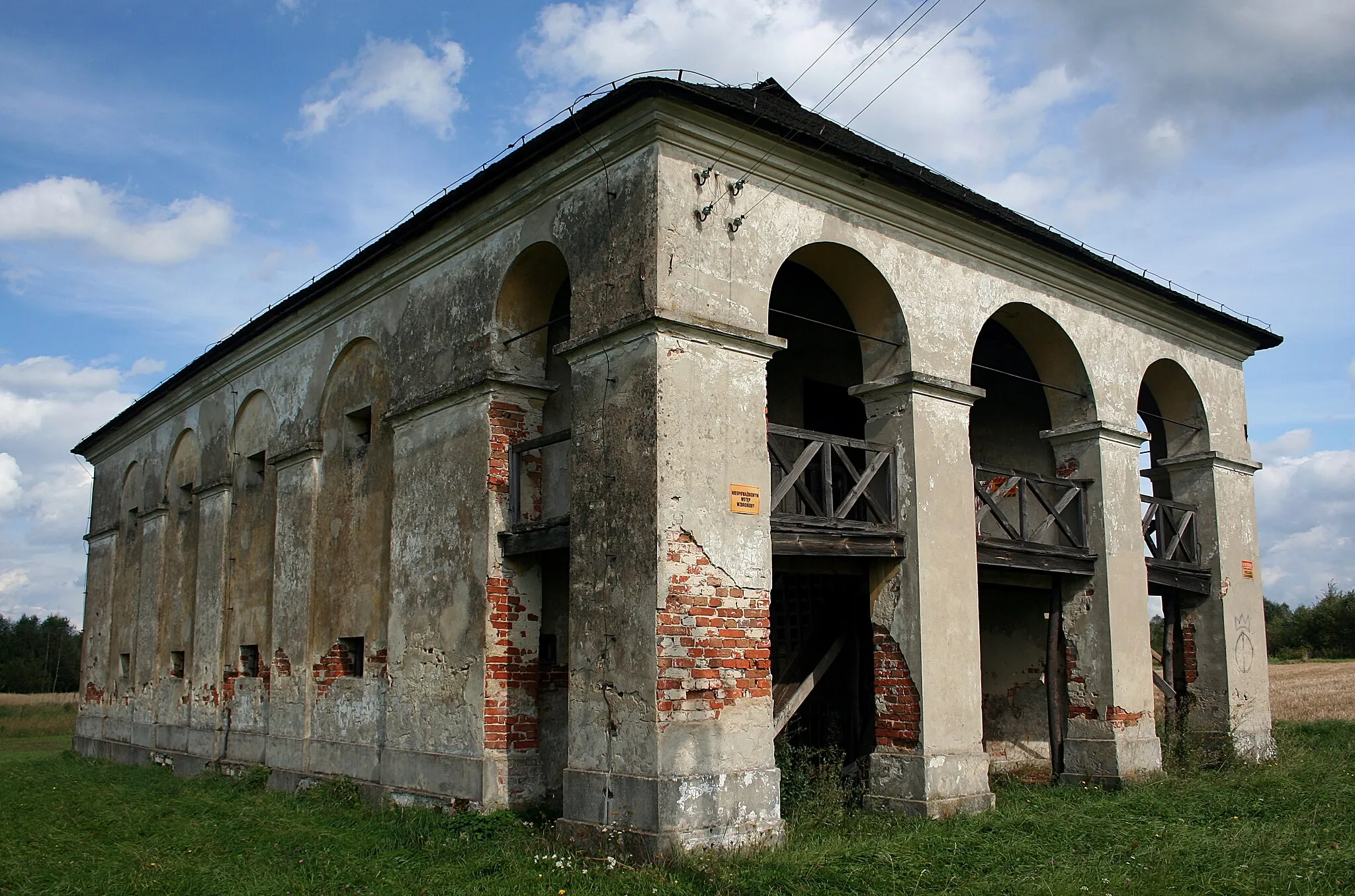 Photo showing: Spichlerz w Brzózie Stadnickiej