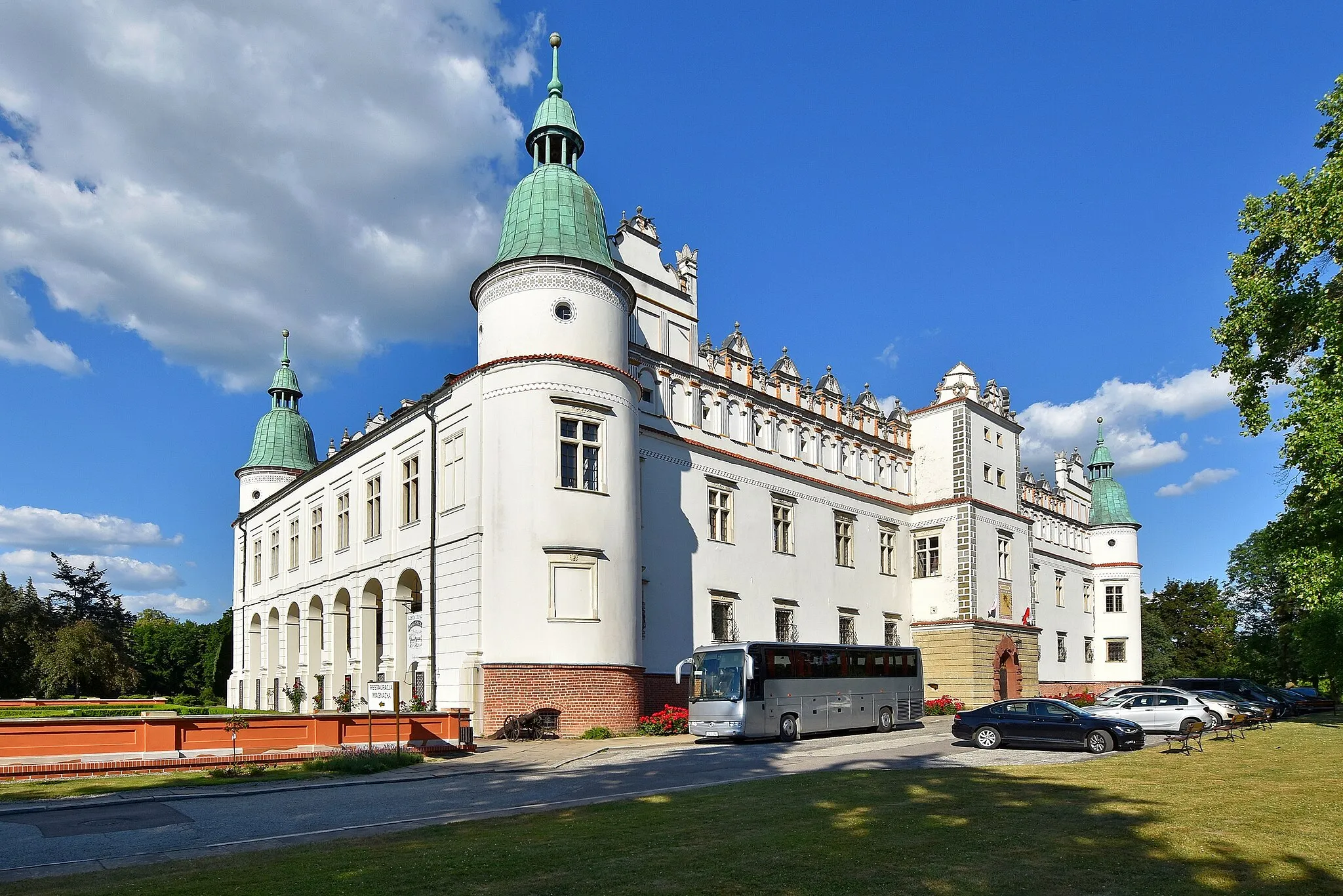 Photo showing: Baranów Sandomierski, zamek