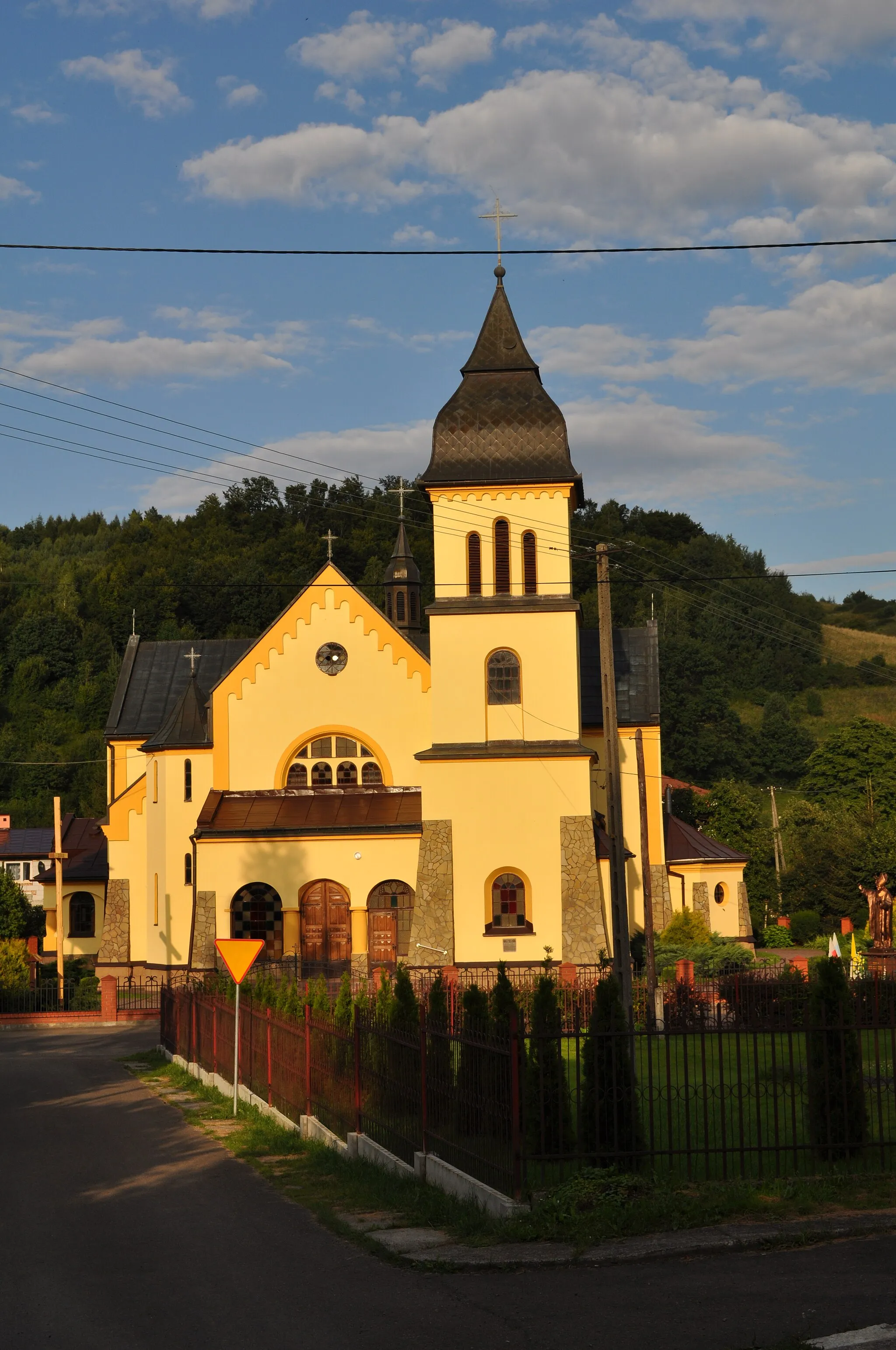 Photo showing: Church in Tarnawa Górna