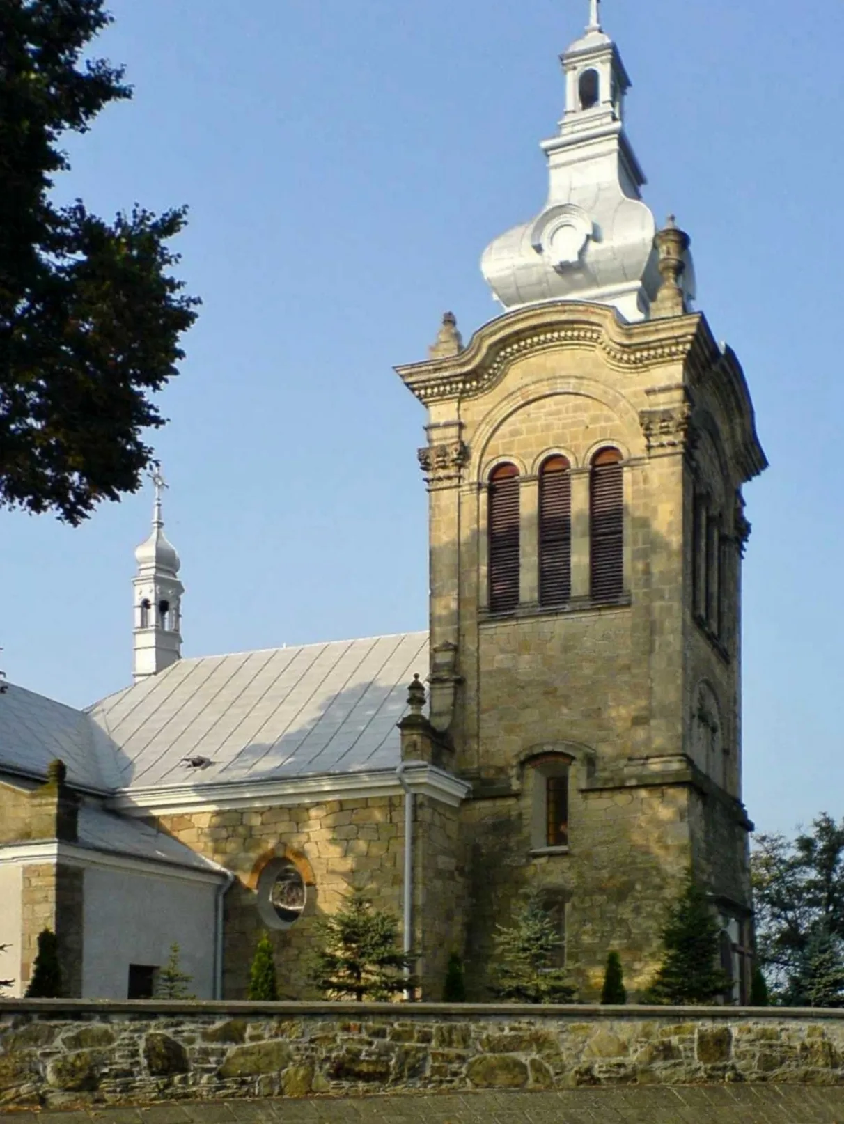 Photo showing: Stary Żmigród - kościół p.w. św. Katarzyny Aleksandryjskiej