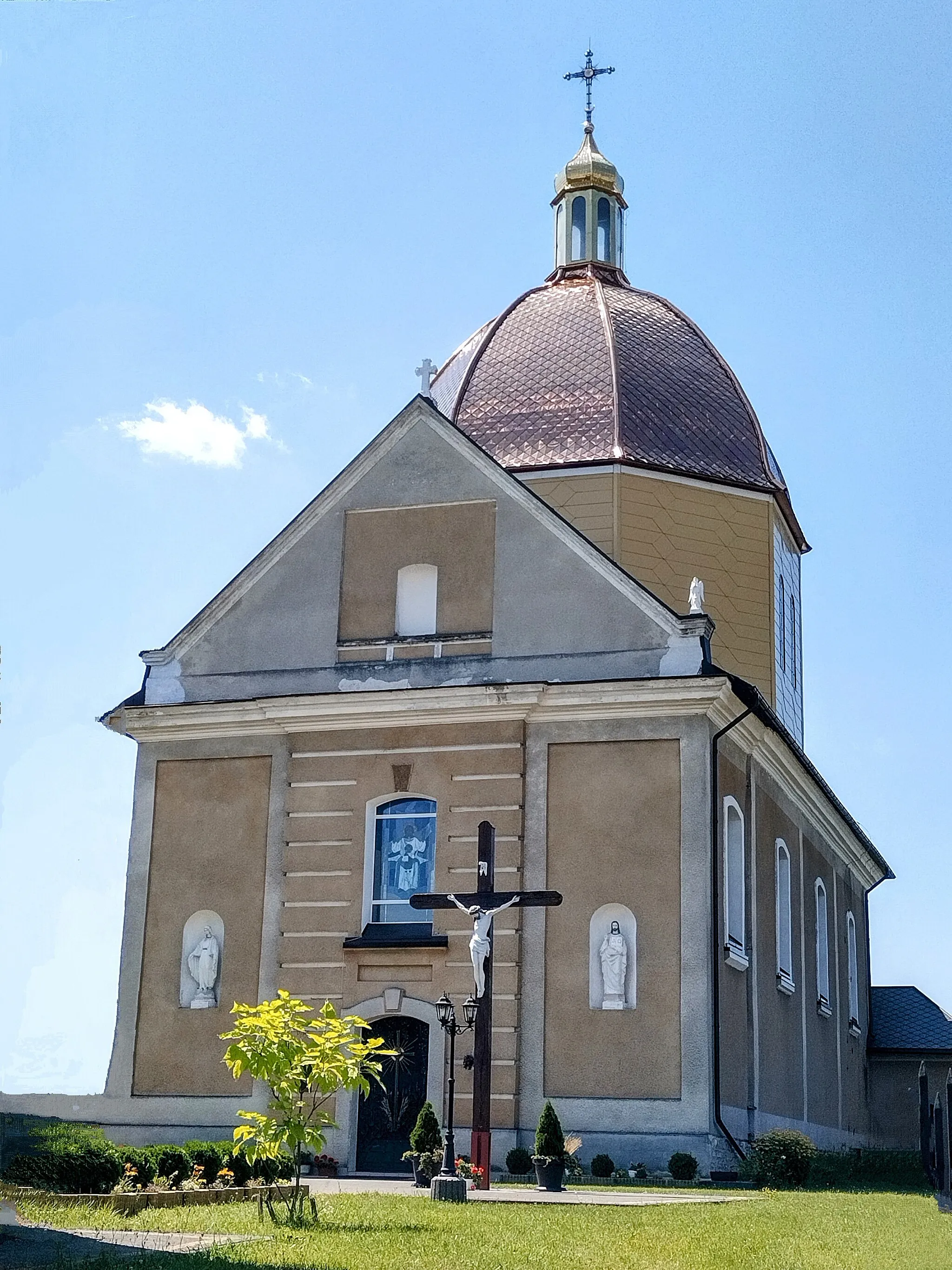 Photo showing: Львівська обл Немирів Церква Зіслання Святого Духа