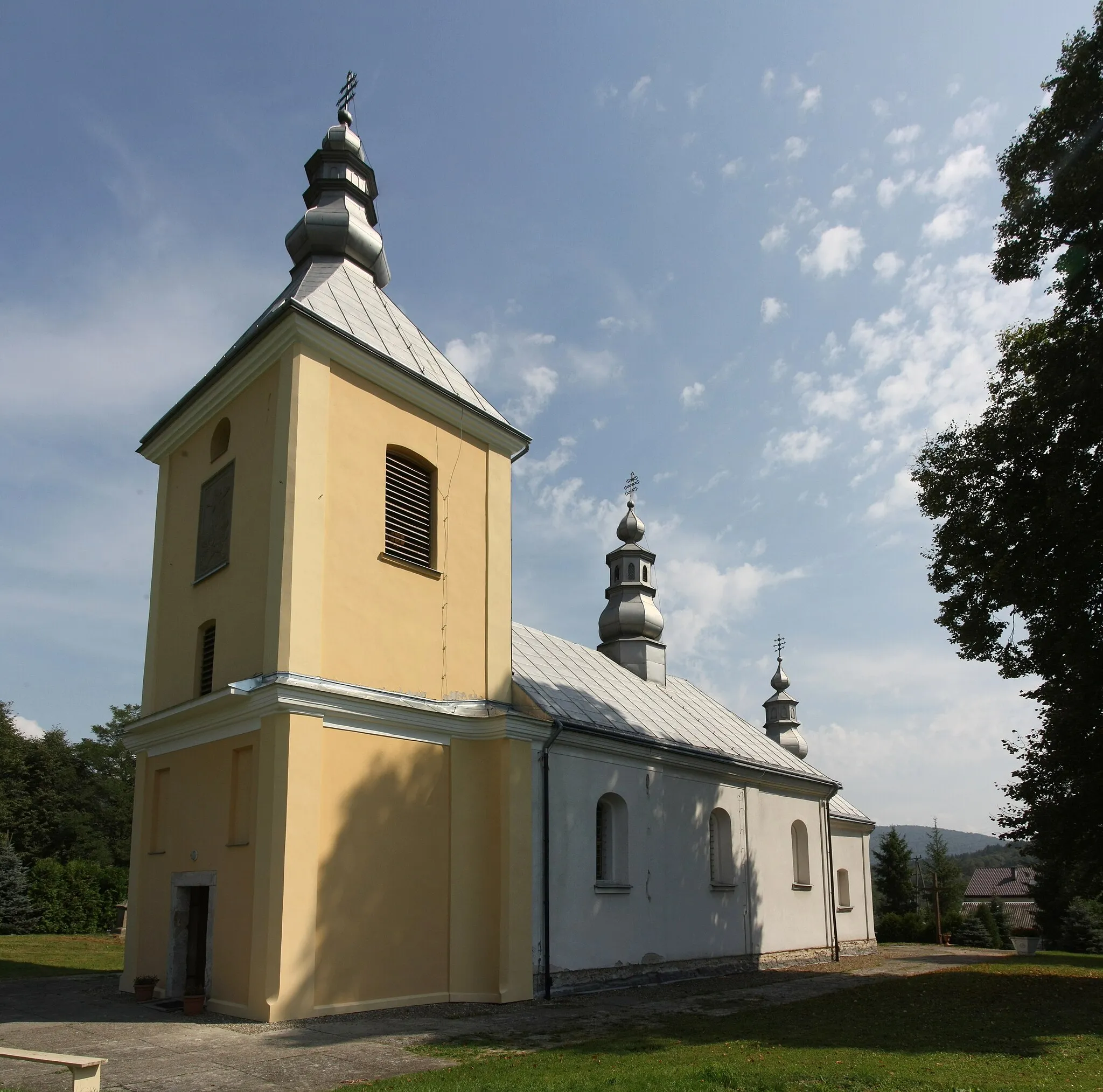 Photo showing: Church in Tylawa.