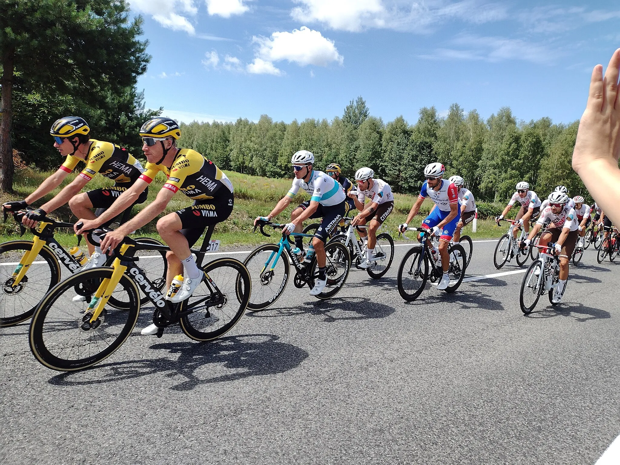 Photo showing: Cyclistes au Tour de Pologne à Sarzyna